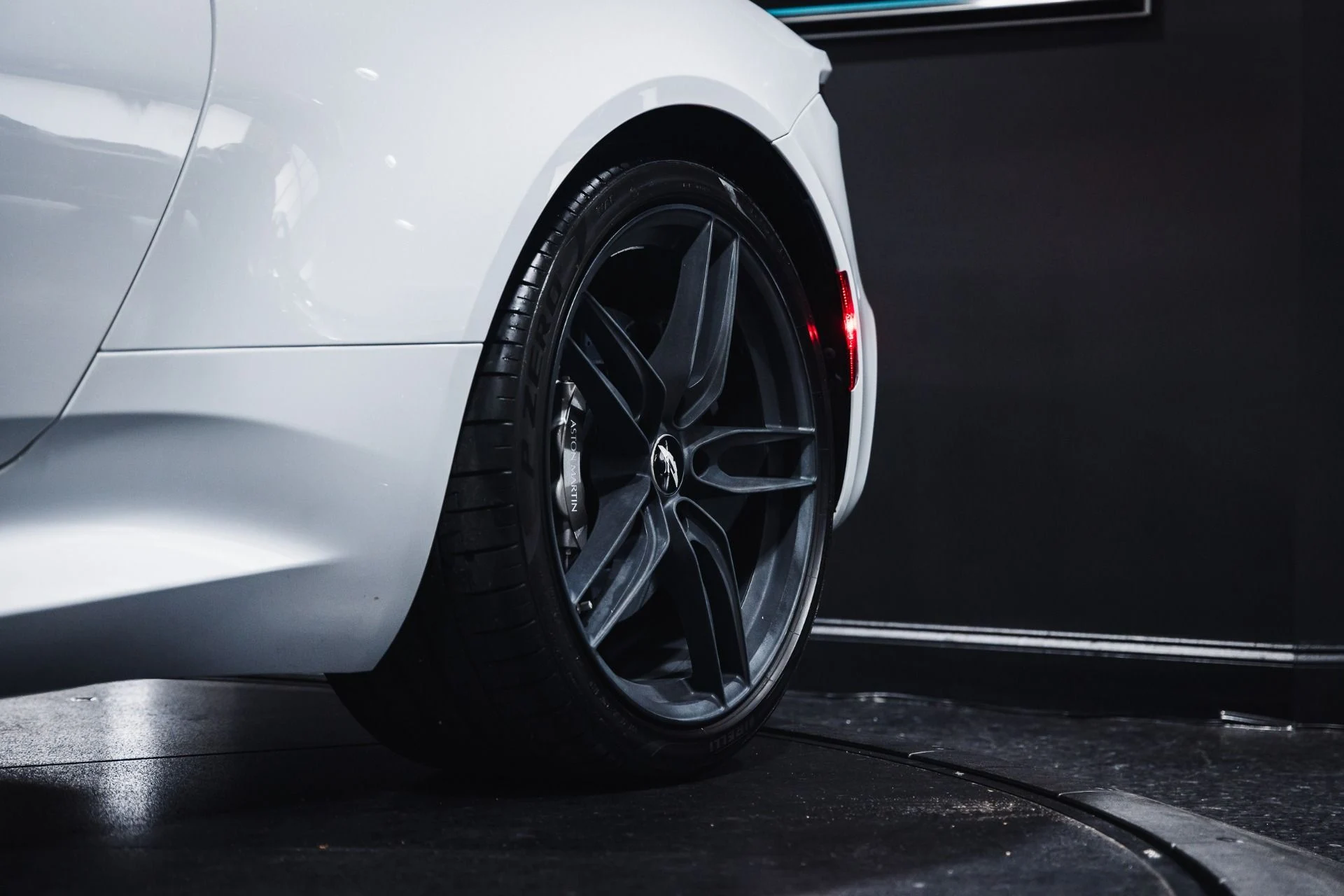 mph034_3364656786_Used_2019_Aston_Martin_DBS_Superleggera_370000_MSRP_CARBON_ROOF_1775436975_0034e71c9e