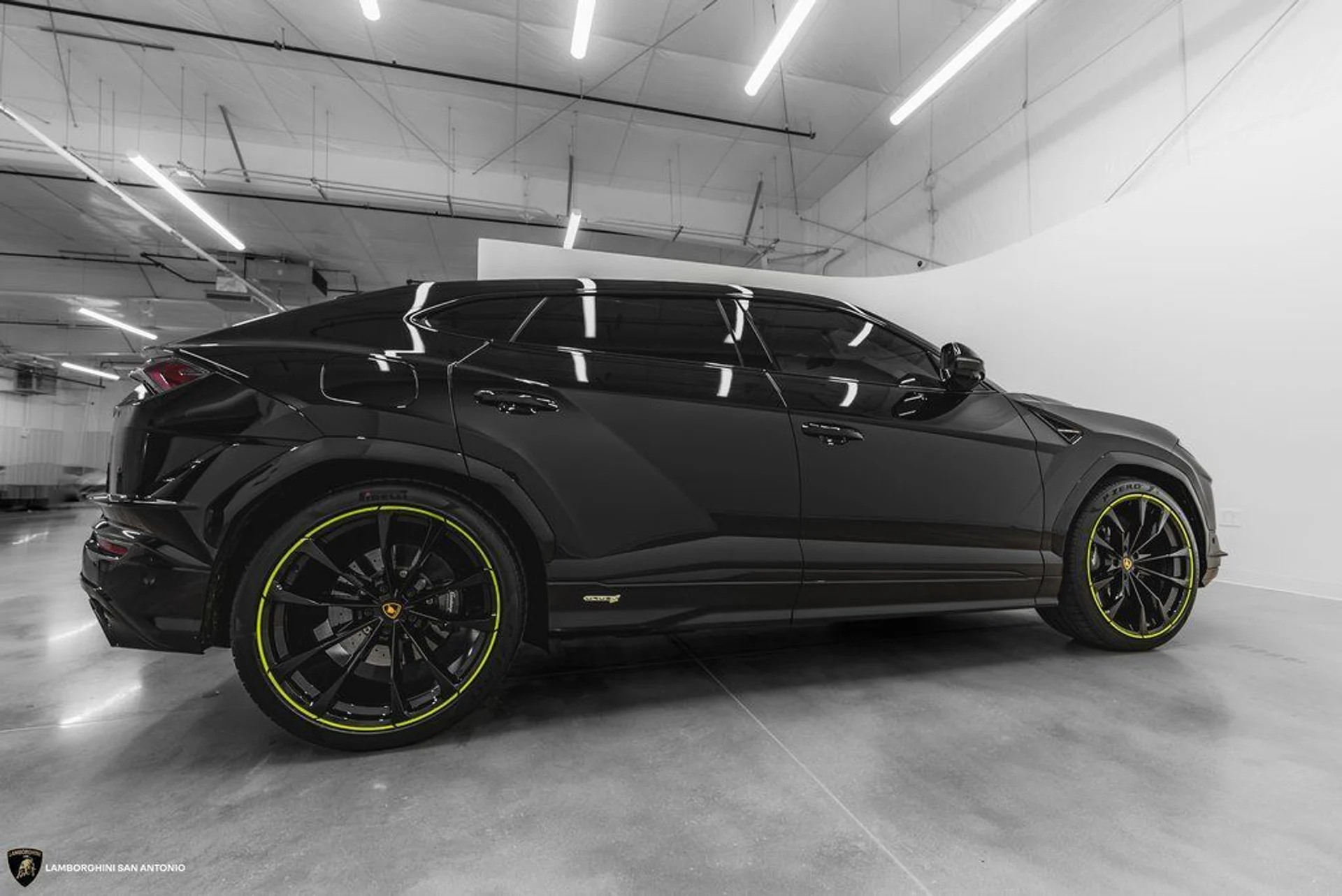 mph034_3366548030_92c63176c8f392f06043fd333bc7711dx_af3e7ce657