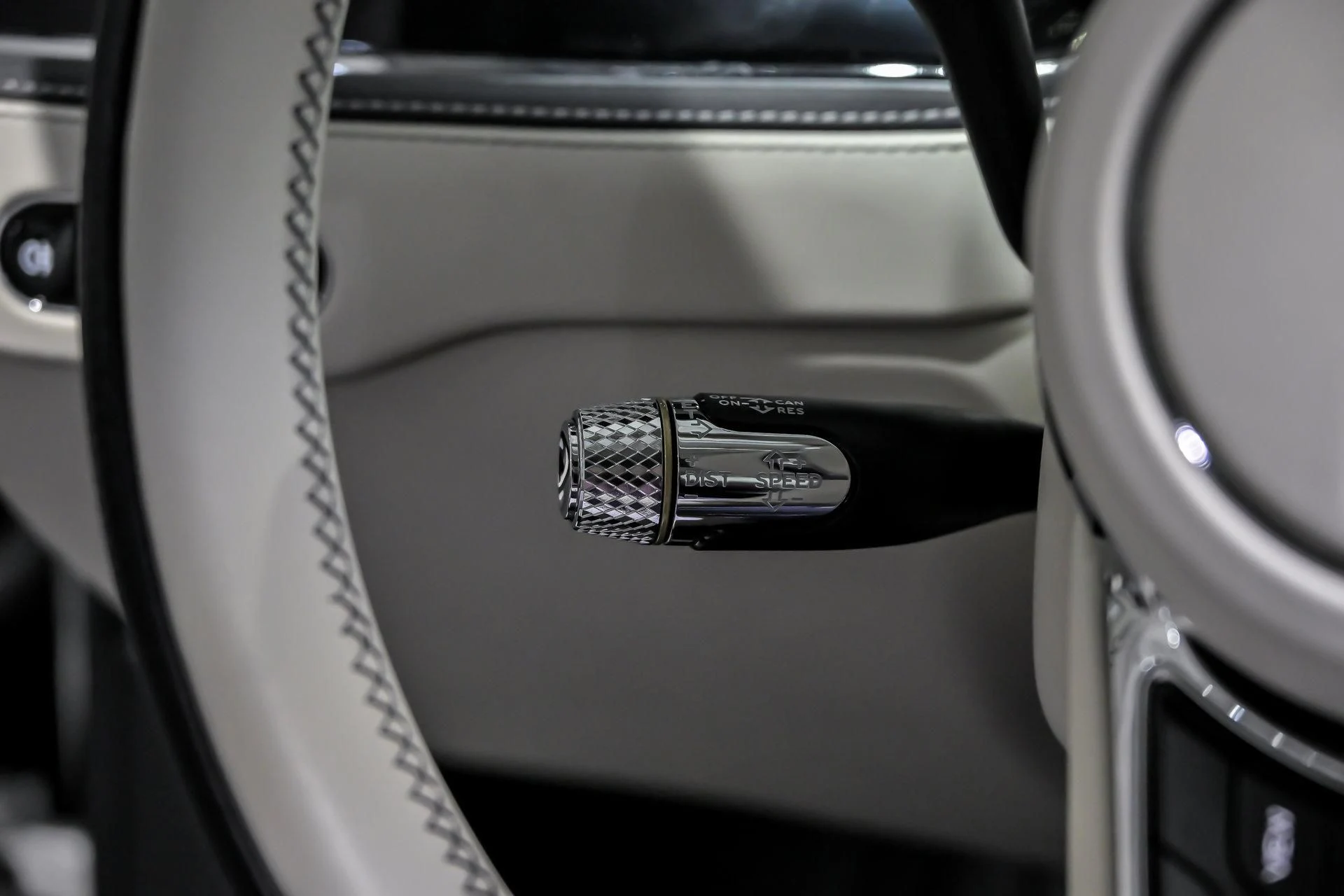 mph034_337462347_Used_2021_Bentley_Flying_Spur_V8_1765794827_6d1c4d4c5b