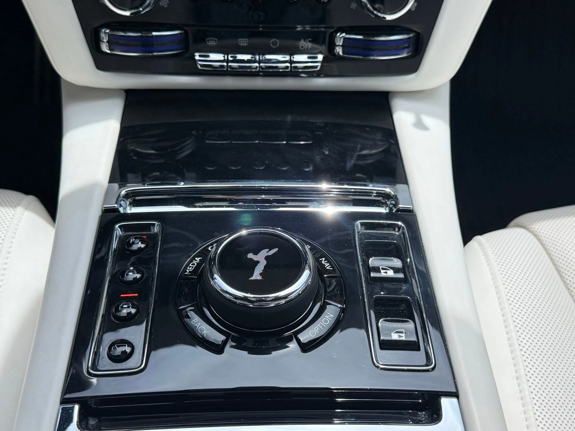 mph034_3384360866_c7b7ced9f340457f9d2f079087777fe2_b42e392005