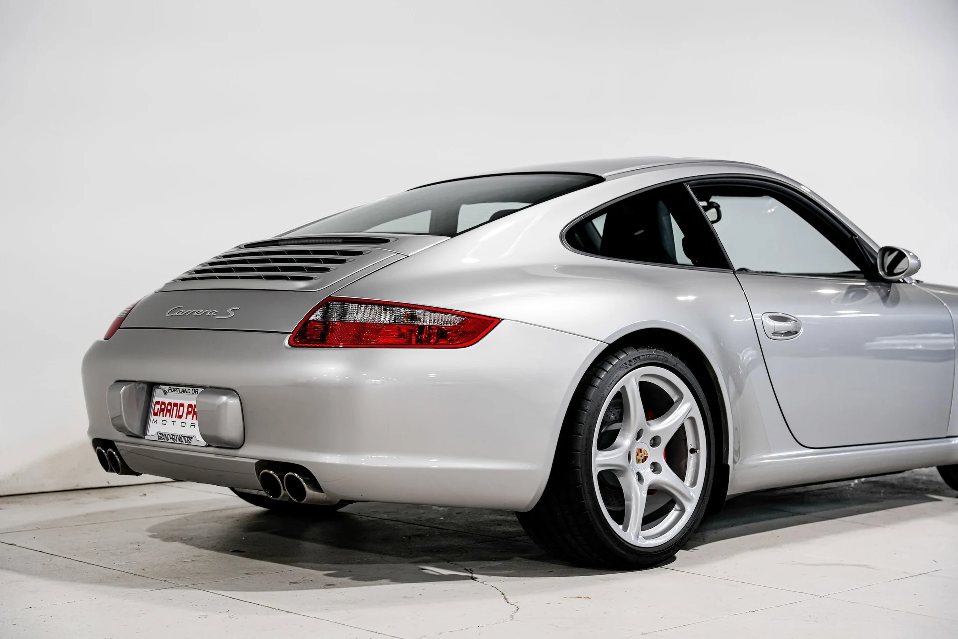 mph034_3394481736_0ff2ac89df68ea4bf7fe06fa41629537x_96ed919b63