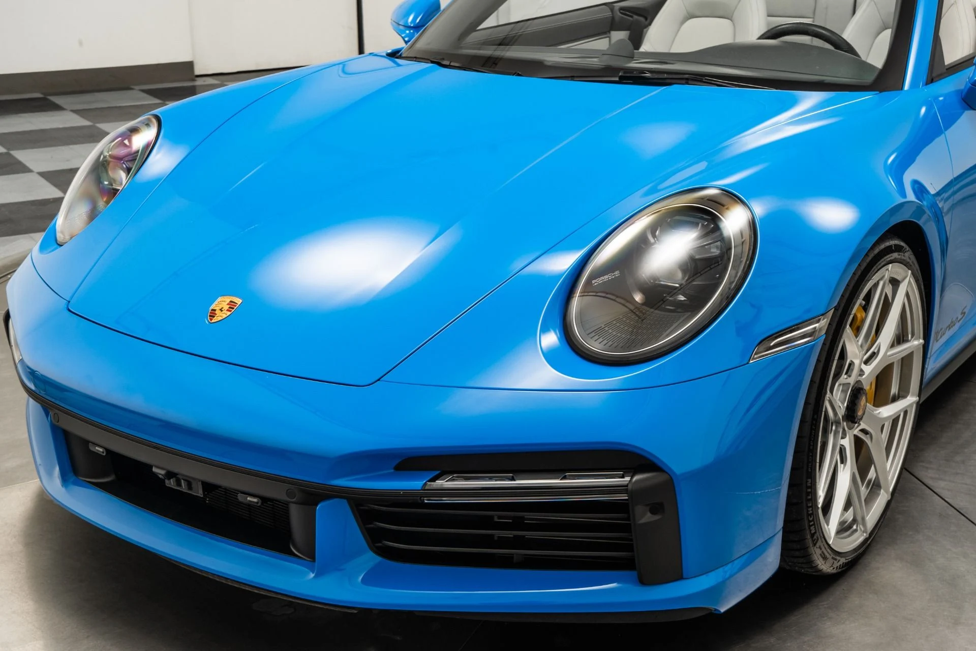 mph034_3409340365_Used_2022_Porsche_911_Turbo_S_Cabriolet_1761066014_9847c0765b