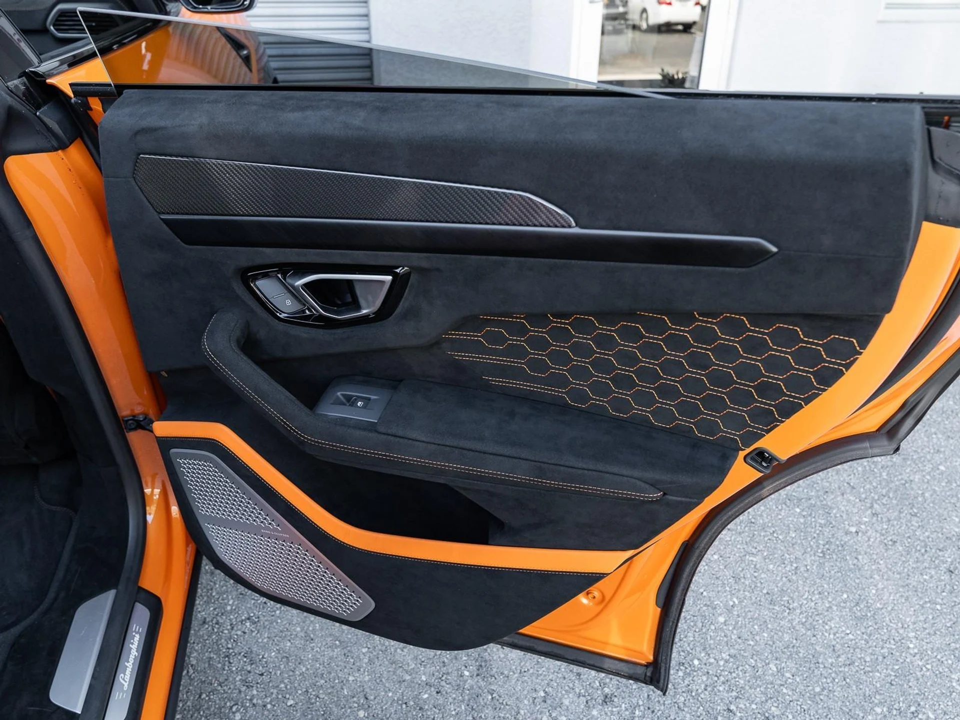 mph034_3417160712_Used_2023_Lamborghini_Urus_Performante_1763068039_abcdffcef3