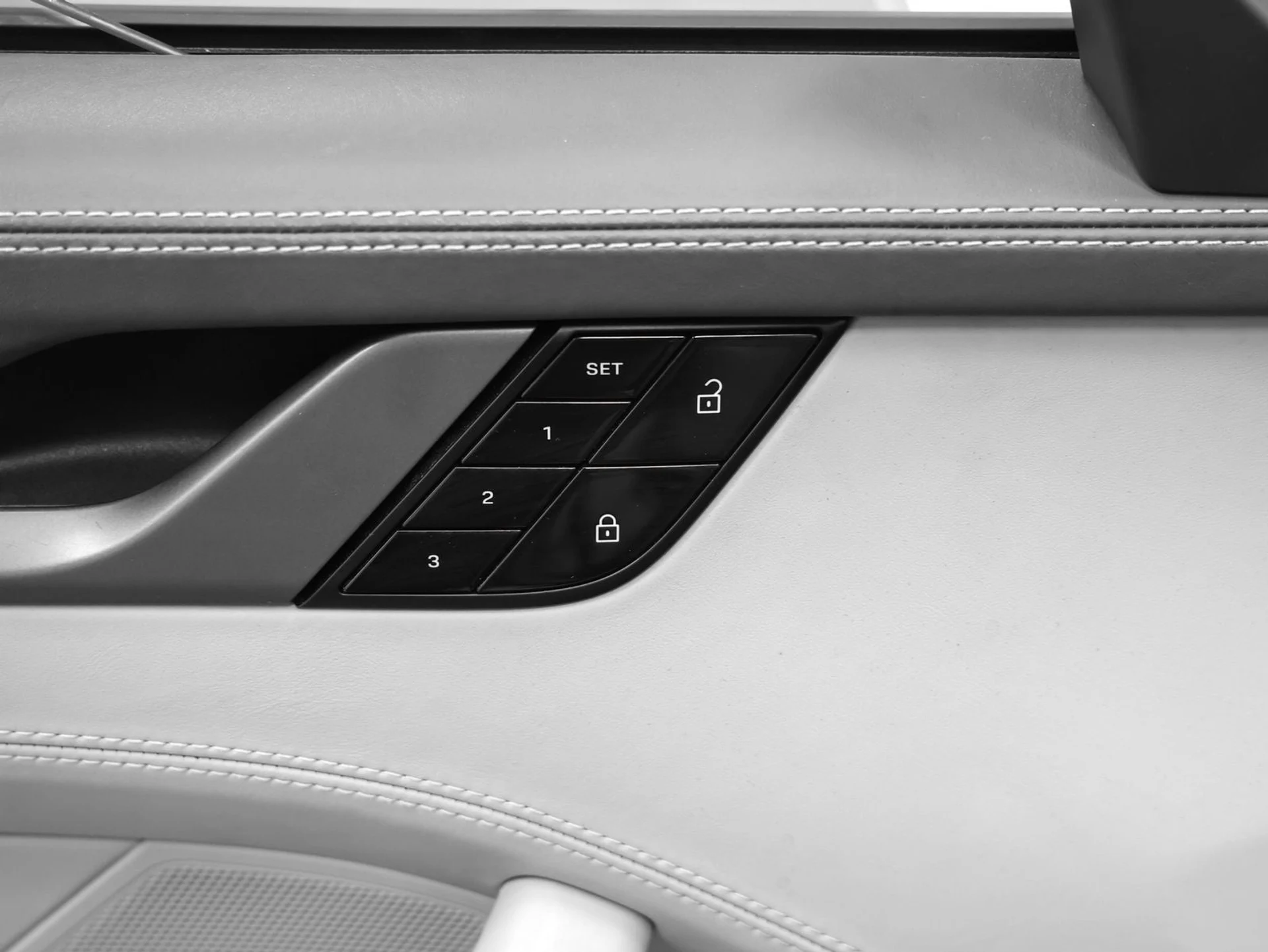 mph034_342656066_35_324f1779af