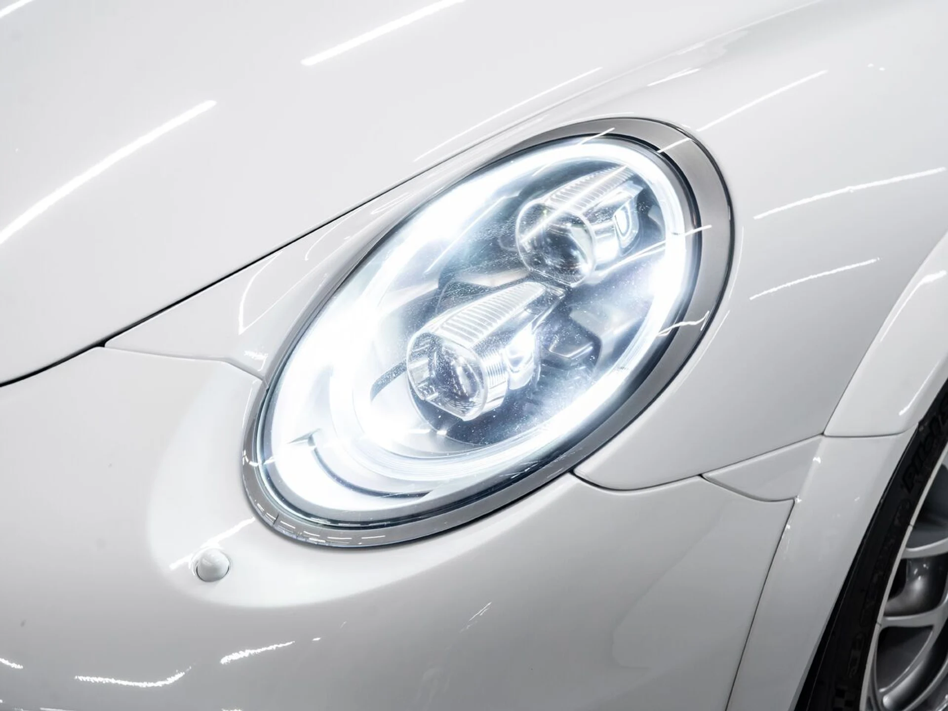 mph034_343654600_porsche_911_2015_31661939fb