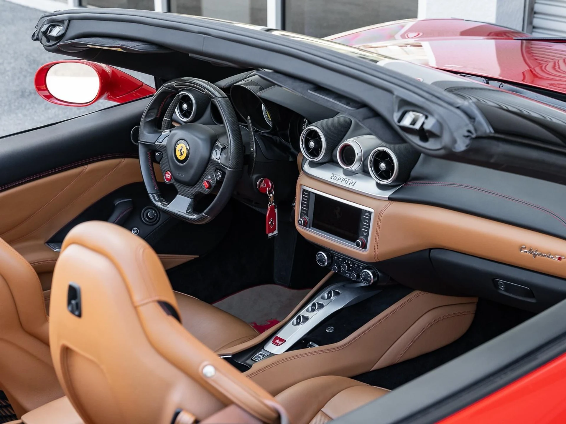 mph034_3444386529_Used_2015_Ferrari_California_T_1761253555_60597496dd