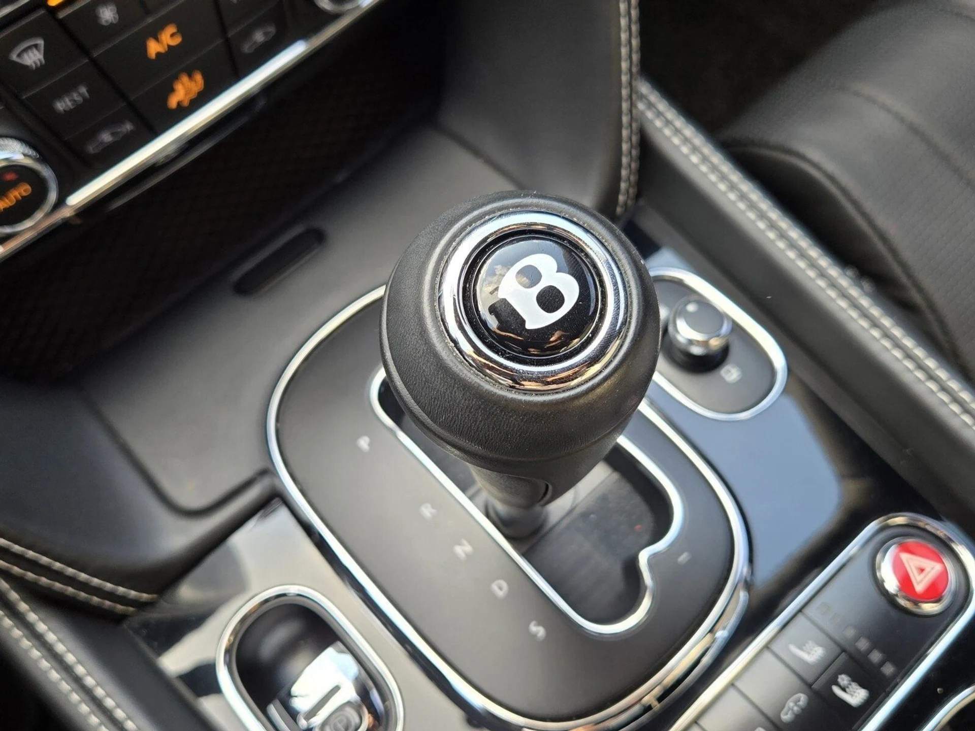 mph034_3450392802_388d1f0c68d6756a9b39734c38174508x_f30407ab08