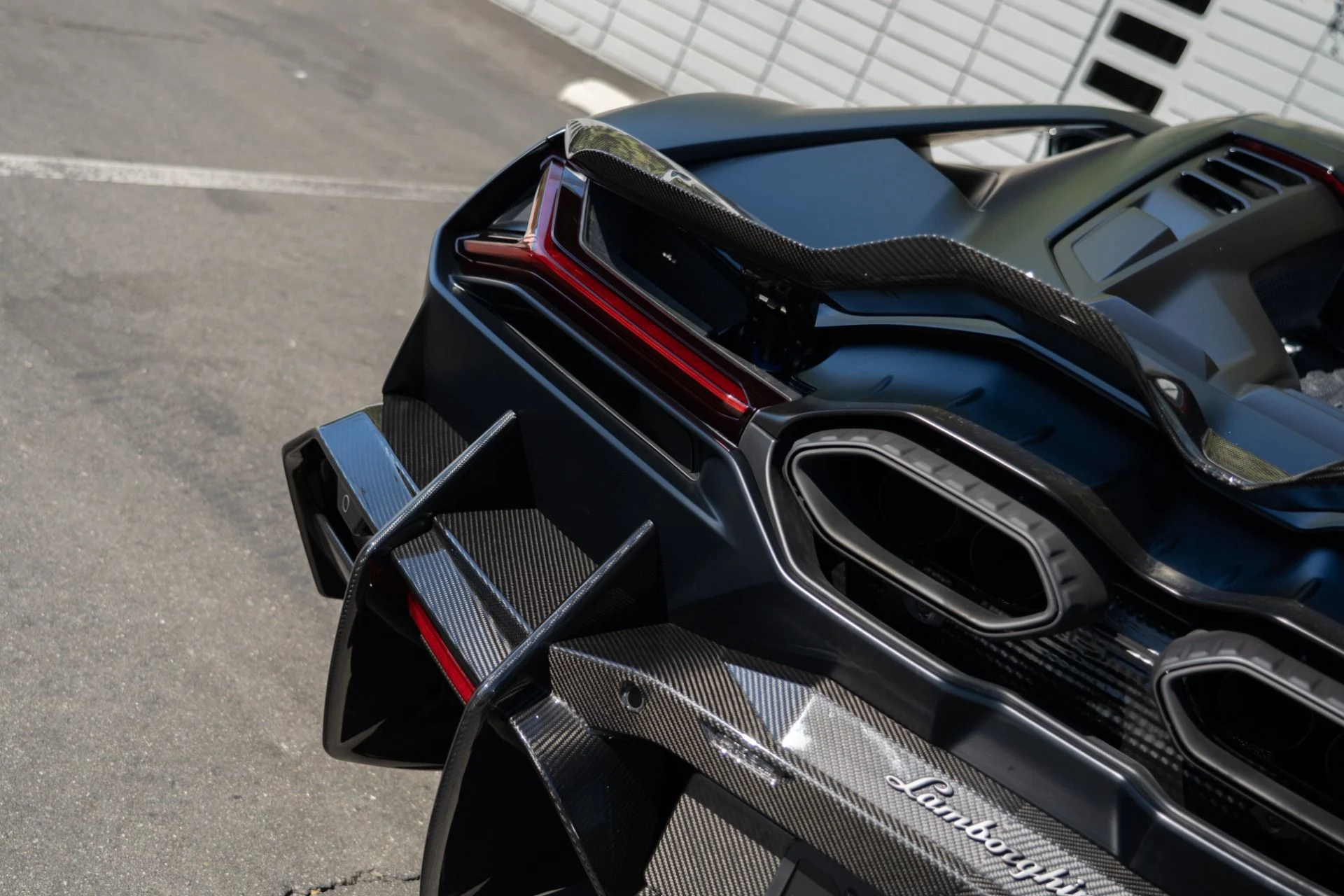 mph034_3450762204_Used_2024_Lamborghini_Revuelto_Mansory_1757354394_7cf469cce9