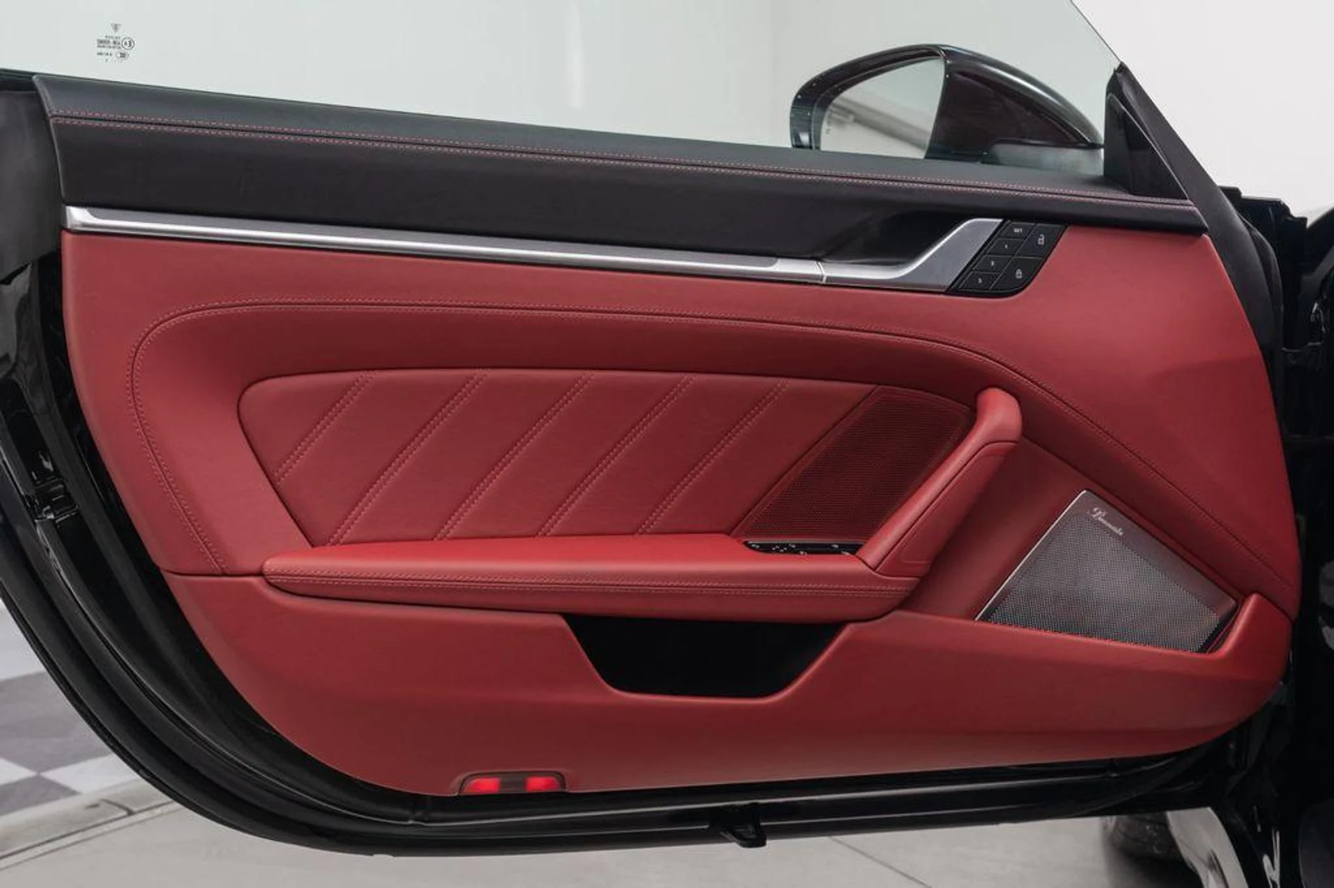 mph034_3454801451_Q_Er_Y_Xx_Tkj6ypis6di4z_Vw9o4r_CE_ae63e8dd10