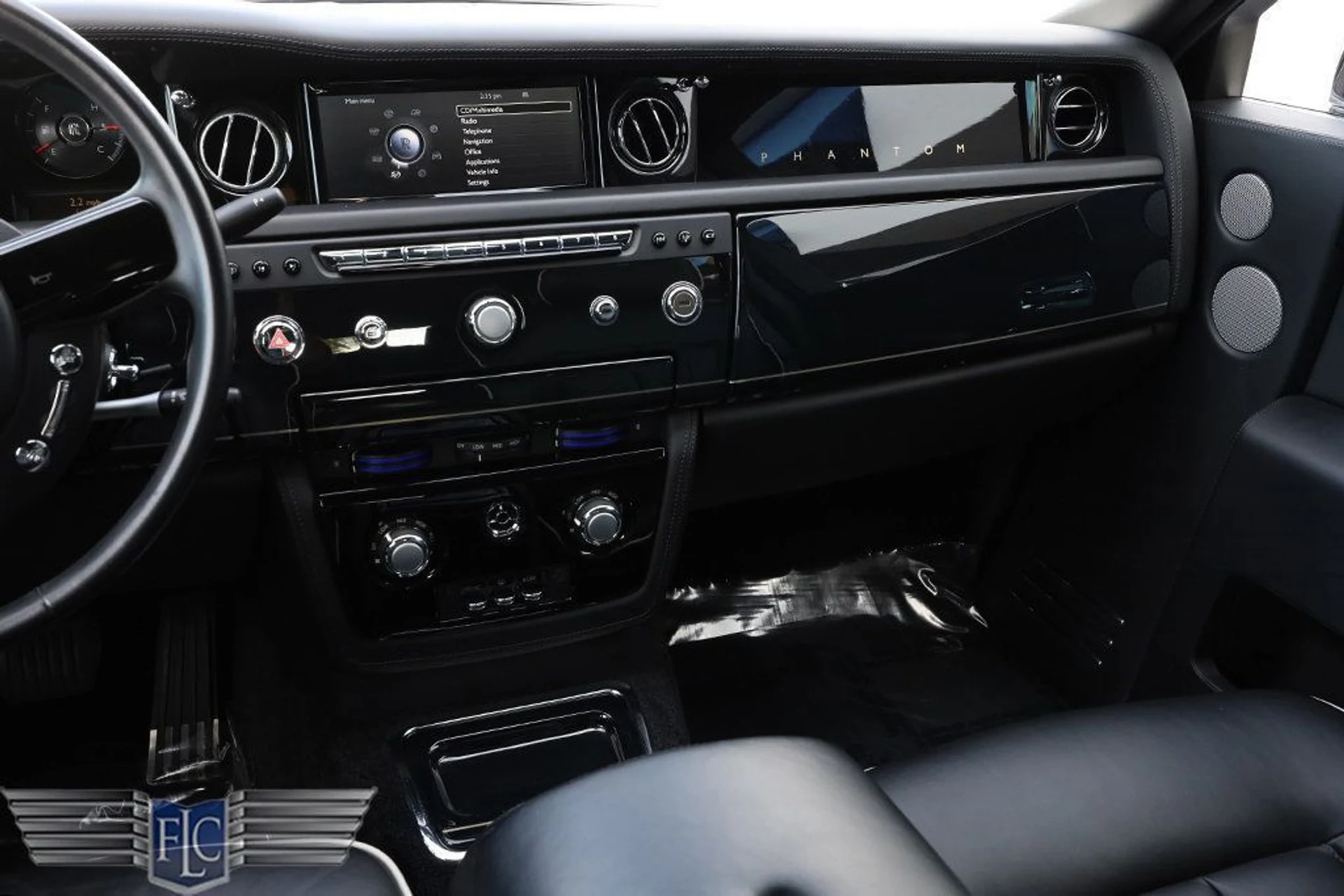 mph034_3459257835_used_2016_rolls_royce_phantom_4drsedan_6305_22959100_35_1024_56c1907a09