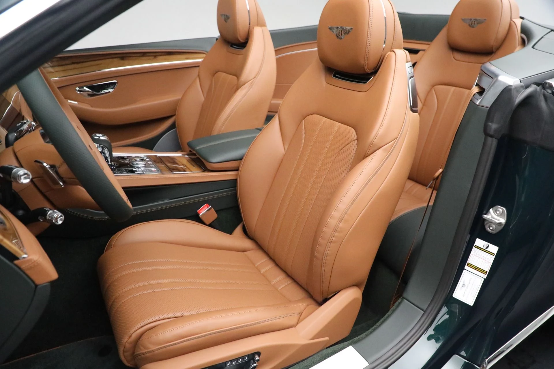 mph034_3473953905_New_2024_Bentley_Continental_GTC_V8_c64edd0a68