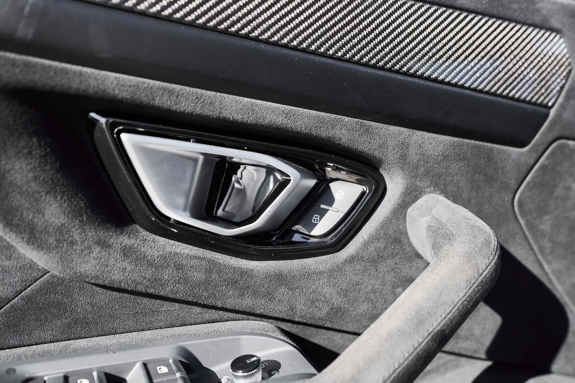 mph034_3485361760_Used_2023_Lamborghini_Urus_Performante_1761860752_f4d9f40918