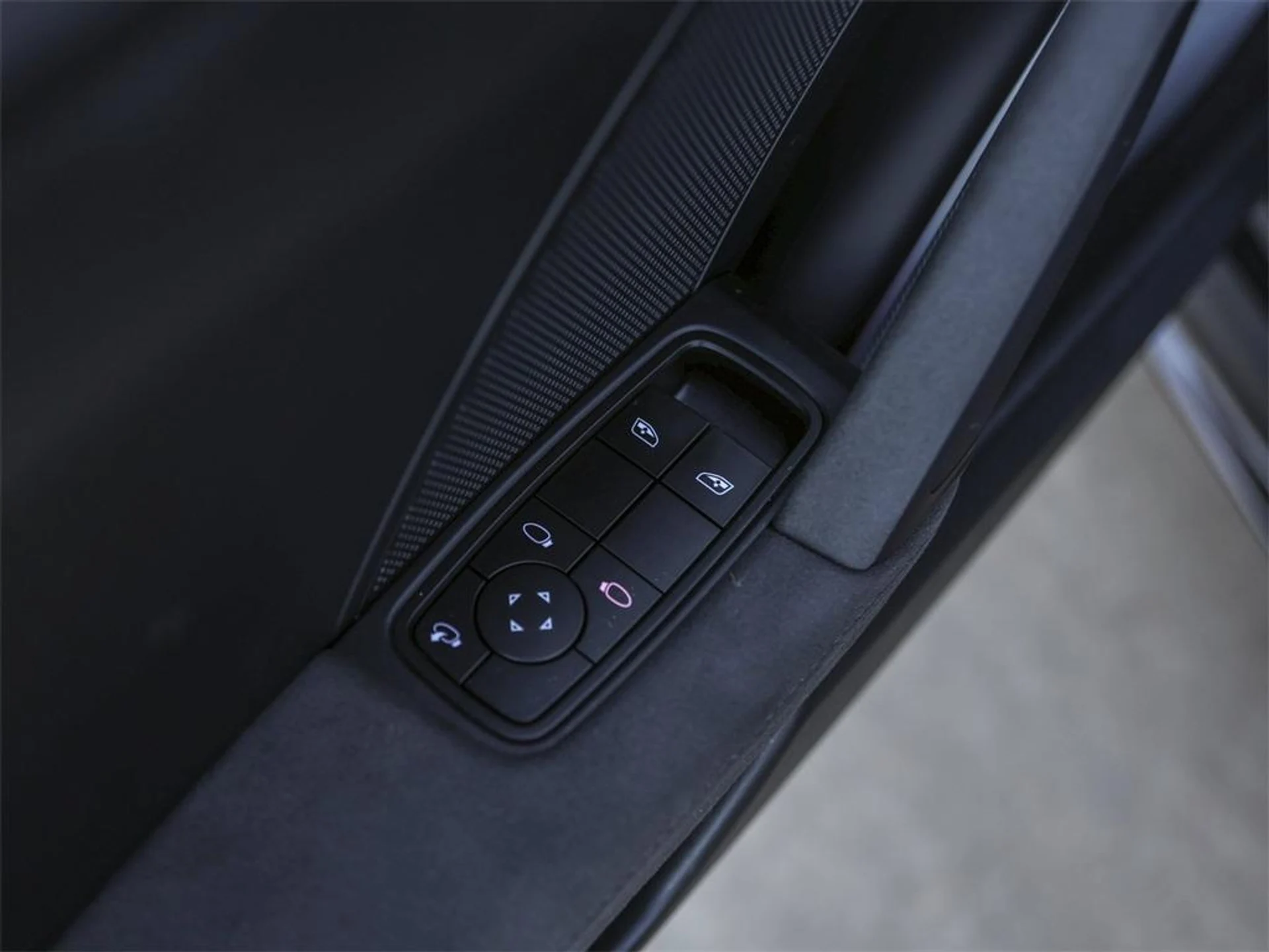 mph034_348835800_U_Vu_Wa_T_Zf_Ds_Yar_KMHO_Asa_M2_Bm_Y0_07e37e51df