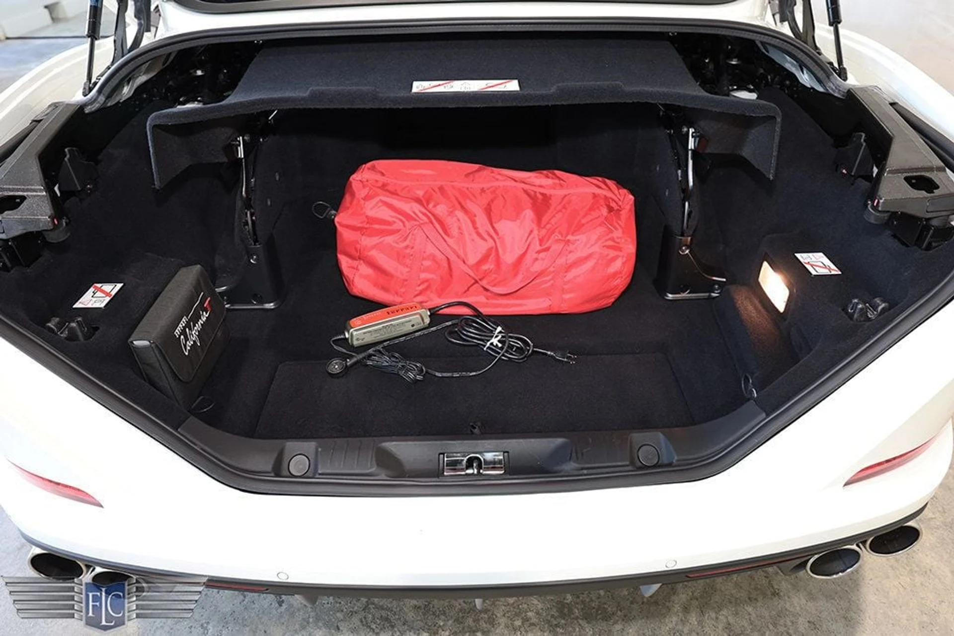 mph034_3490083864_used_2015_ferrari_california_t2drconvertible_9689_22995447_35_1024_c8a2cb3487