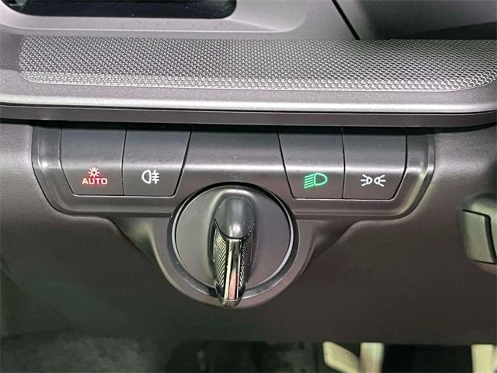 mph034_349099467_4a2c382bb4dda2a5b7b00eed2900222dx_40ecdf5551