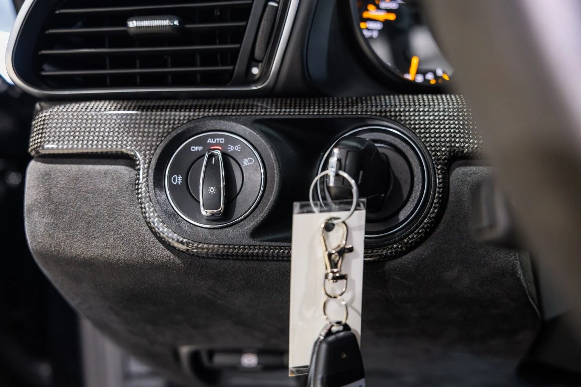 mph034_3492353869_9w_08e78a0518