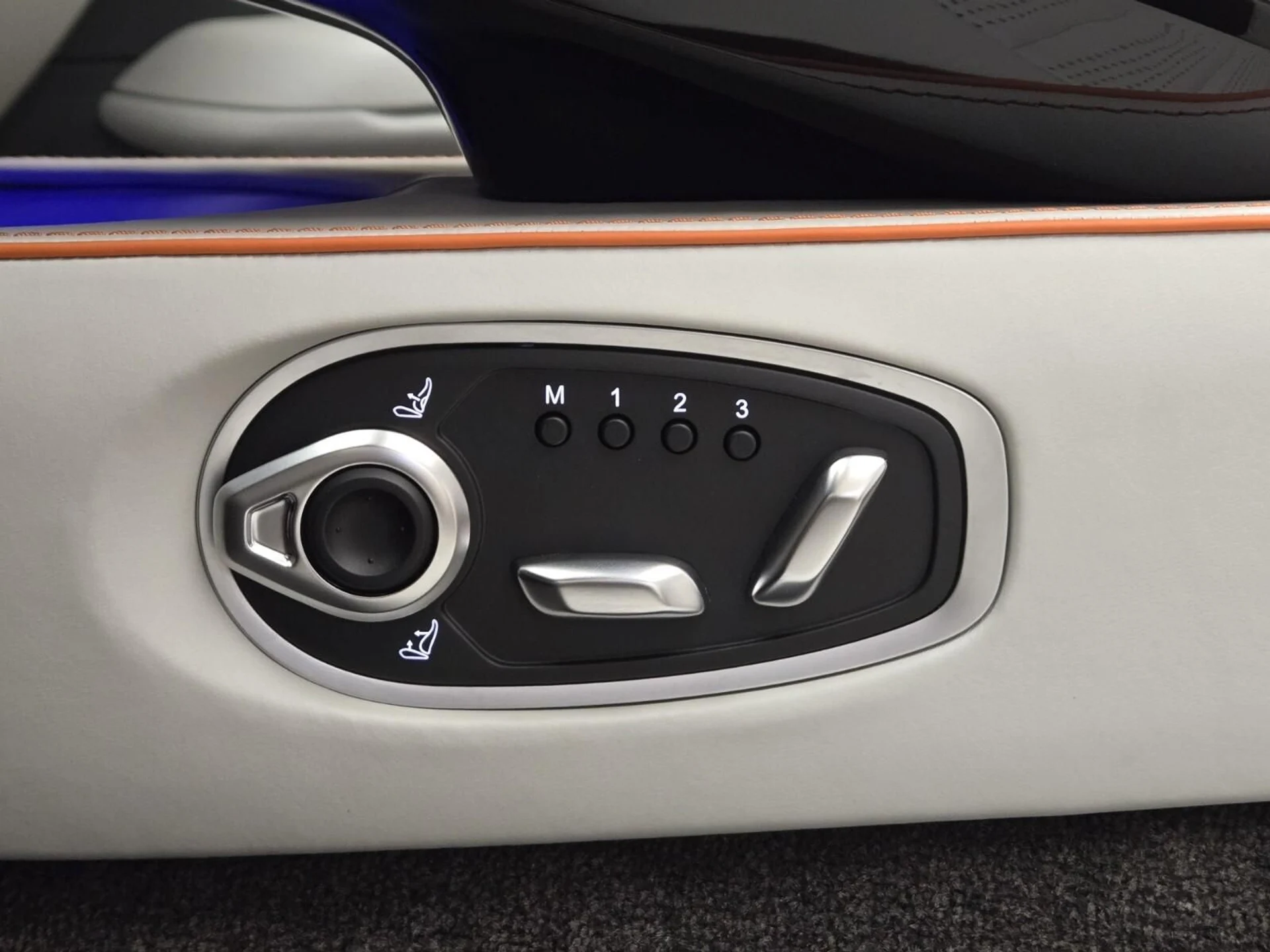 mph034_3494129426_New_2026_Aston_Martin_Vantage_S_1775539112_15f8f528d3