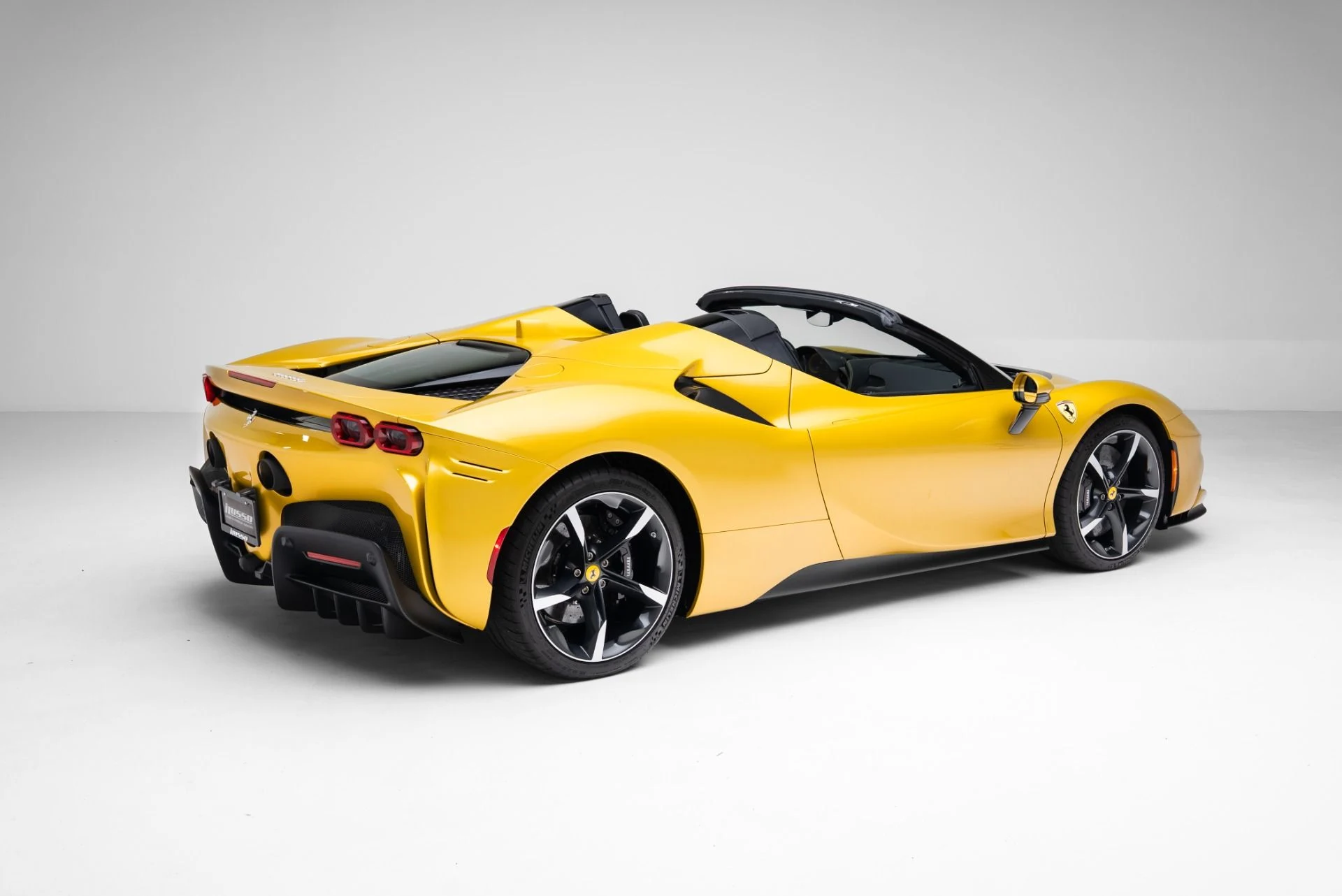 mph034_3496775556_Used_2023_Ferrari_SF_90_Spider_1770940760_e28107cb61