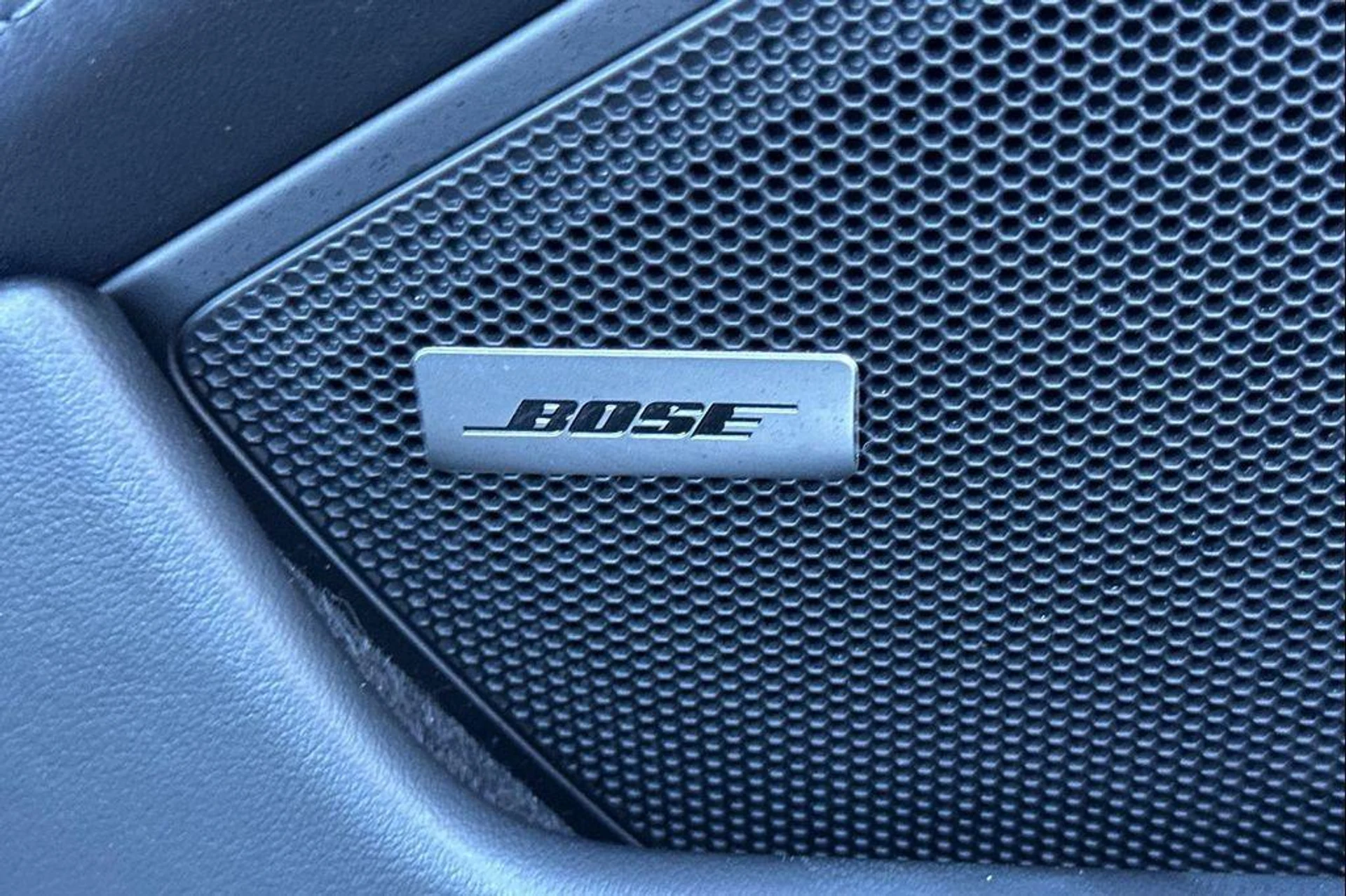 mph034_349949079_S_Og_X_Na8_F5_Ehz_IC_9_D_Yy_ID_5_Epx_Cc_80a963c27c