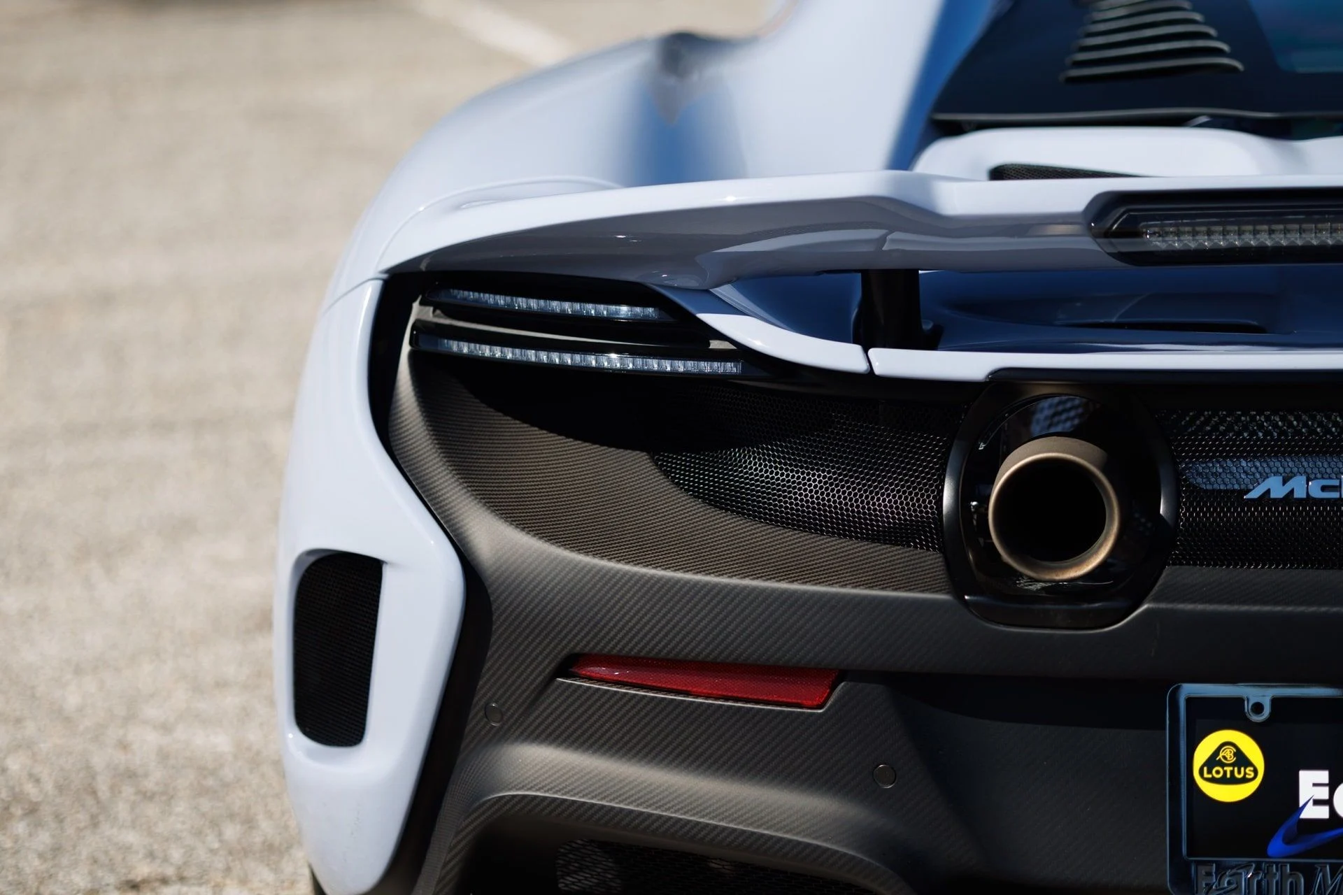 mph034_3519441931_d25a0a60ff167e814b427e261e5551b4x_e36f906504