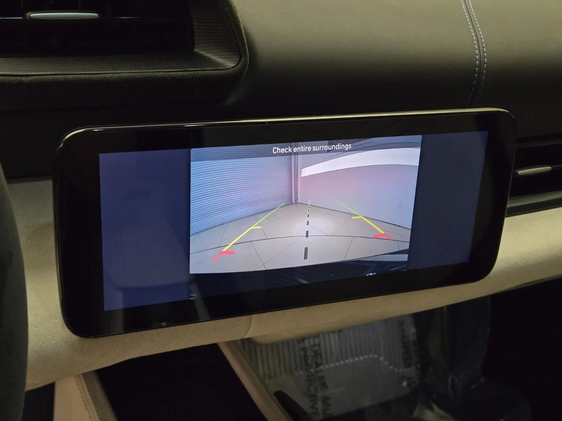 mph034_3526285624_Used_2023_Maserati_MC_20_1762849646_0da074ac6a