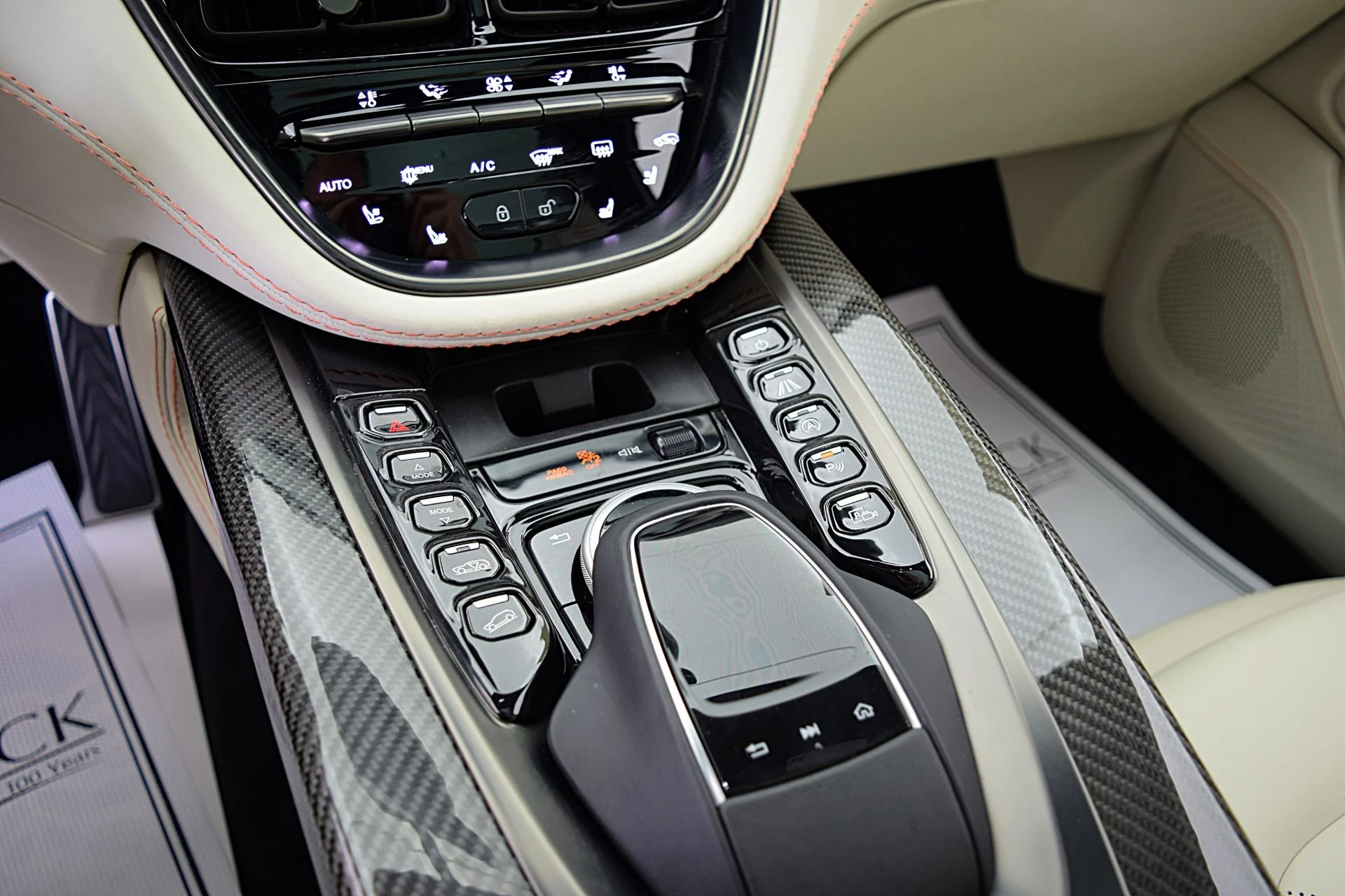 mph034_3539248788_Used_2022_Aston_Martin_DBX_97bd7e1cfc