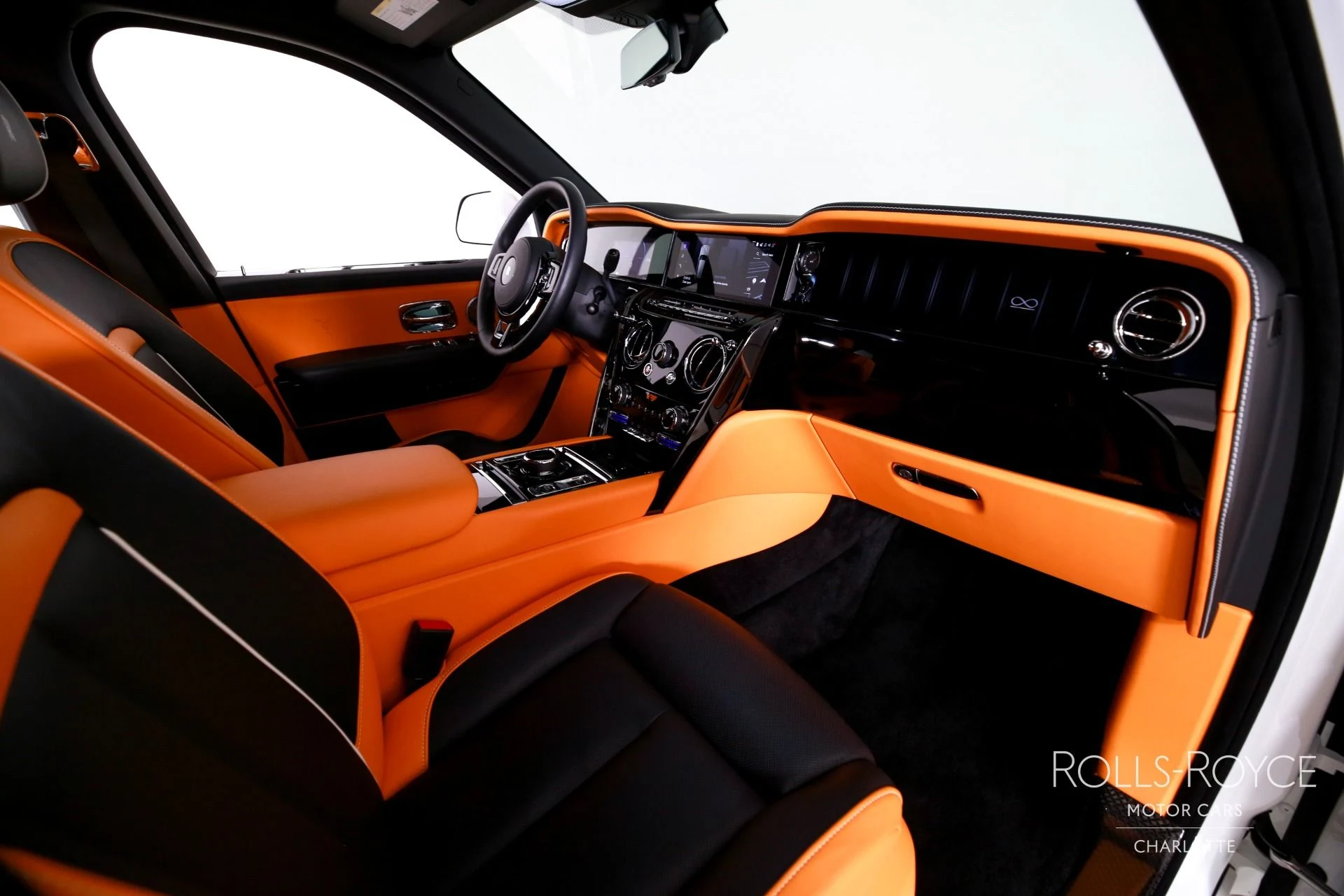 mph034_3547879432_Used_2025_Rolls_Royce_Black_Badge_Cullinan_1773240661_91e5bb26cd