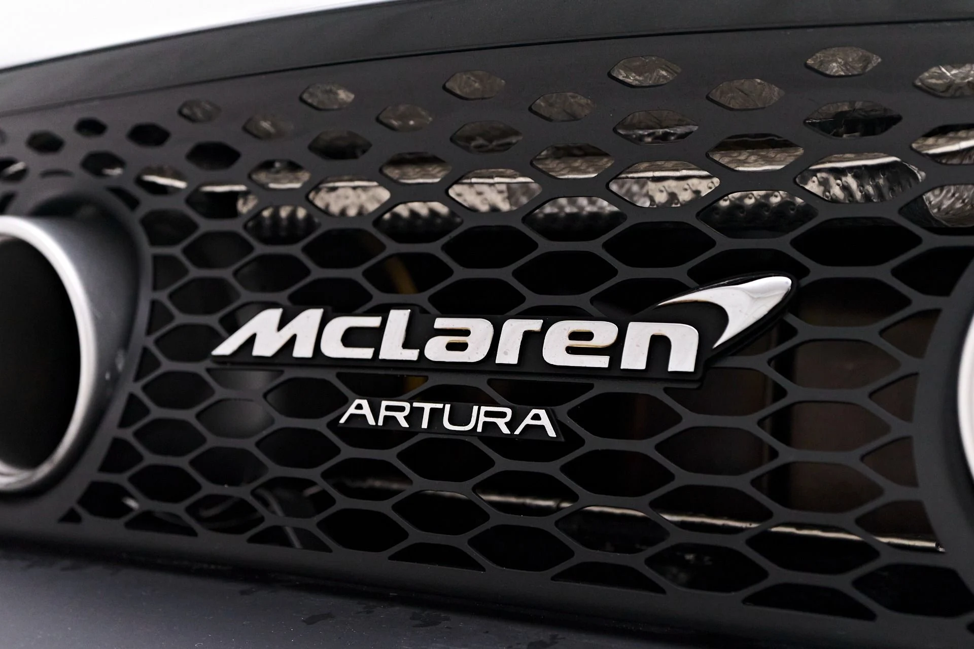 mph034_3560133689_Used_2025_Mc_Laren_Artura_Tech_Lux_1755283119_83e406b064