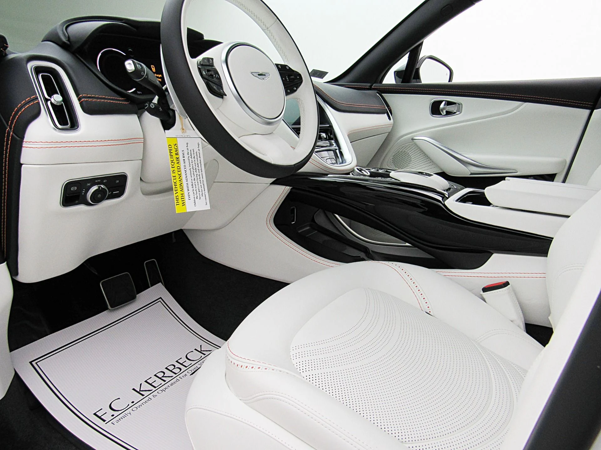mph034_3577618933_Used_2023_Aston_Martin_DBX_707_d628eb9ed3