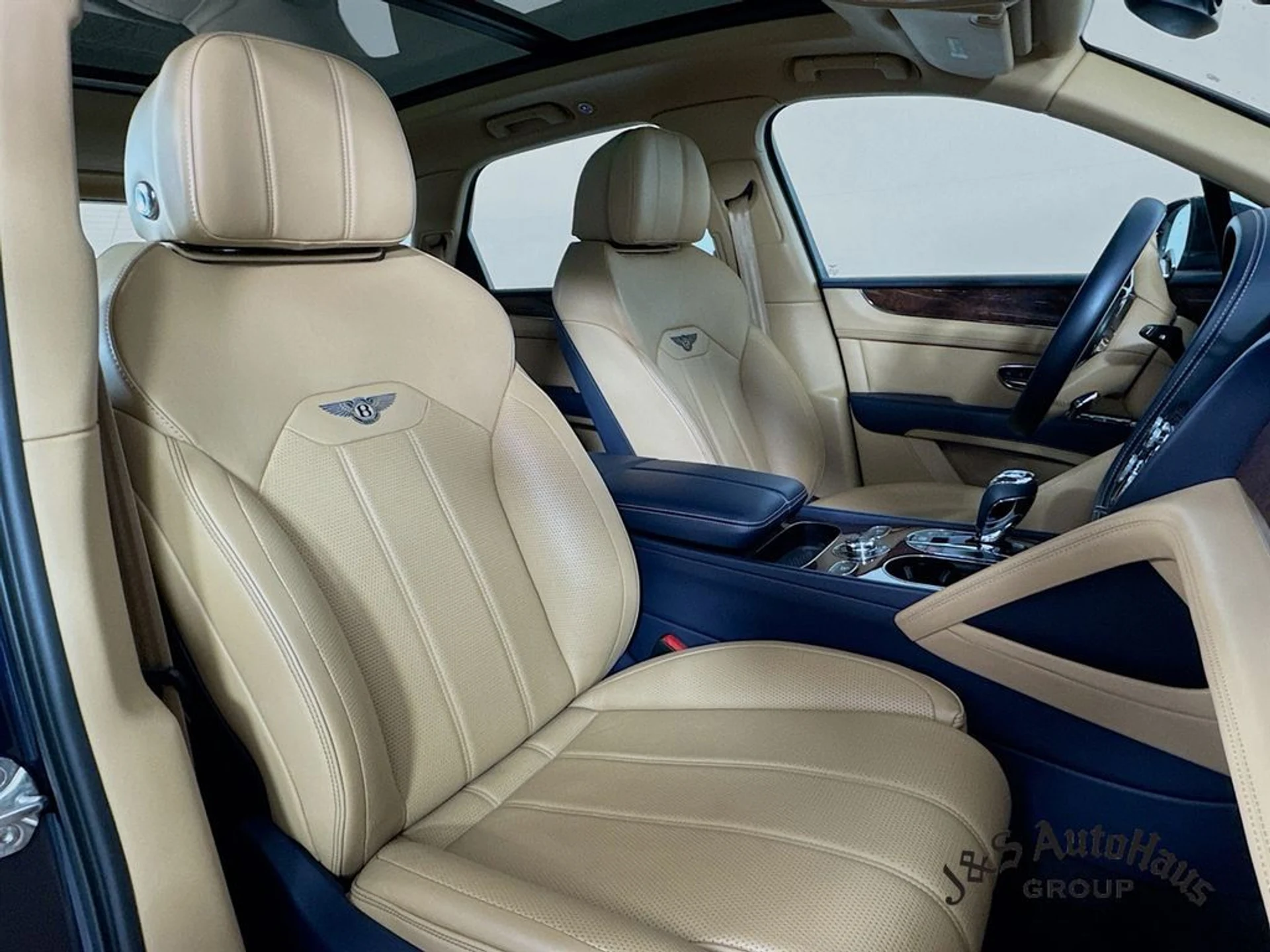 mph034_35779761_q5bw08cwr5wxddo1umi2d97ihtdn_6b01a61500