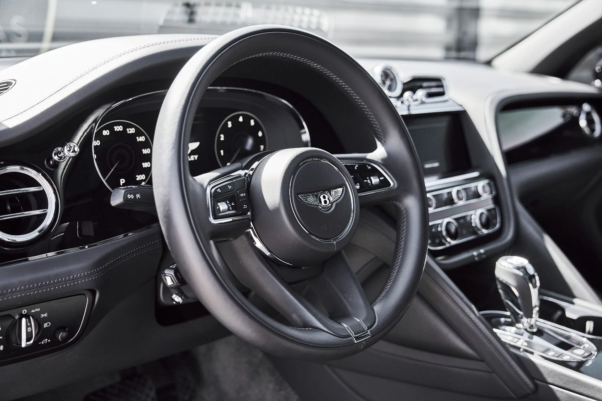mph034_3581168493_Used_2022_Bentley_Bentayga_S_1781229448_737f320195