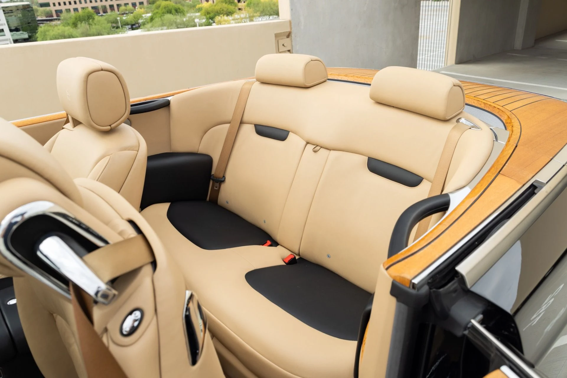 mph034_3590746206_Used_2009_Rolls_Royce_Phantom_Drophead_Coupe_1775064171_a21f31f93b