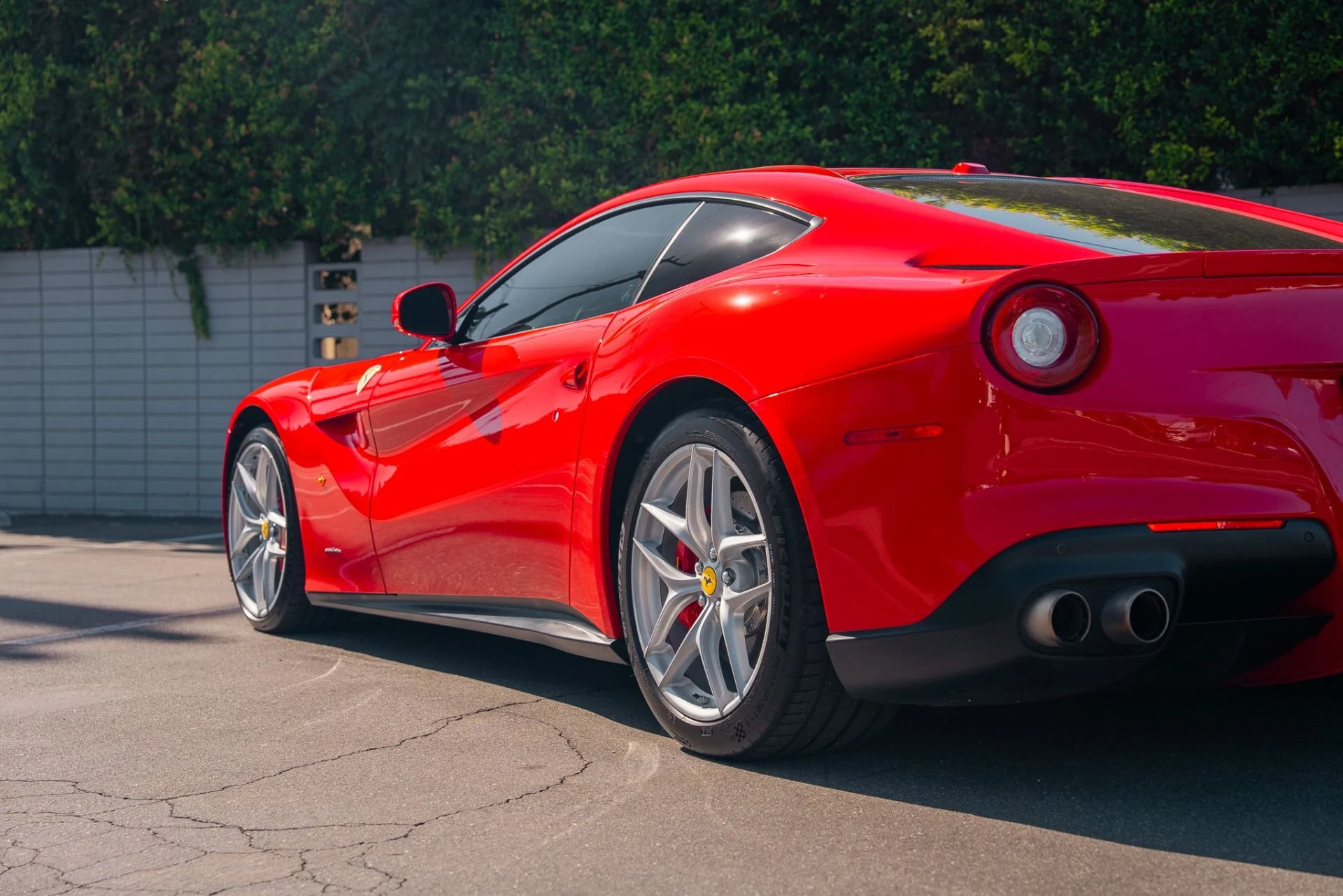 mph034_3592660717_Used_2017_Ferrari_F12berlinetta_1762288797_5082428b6d