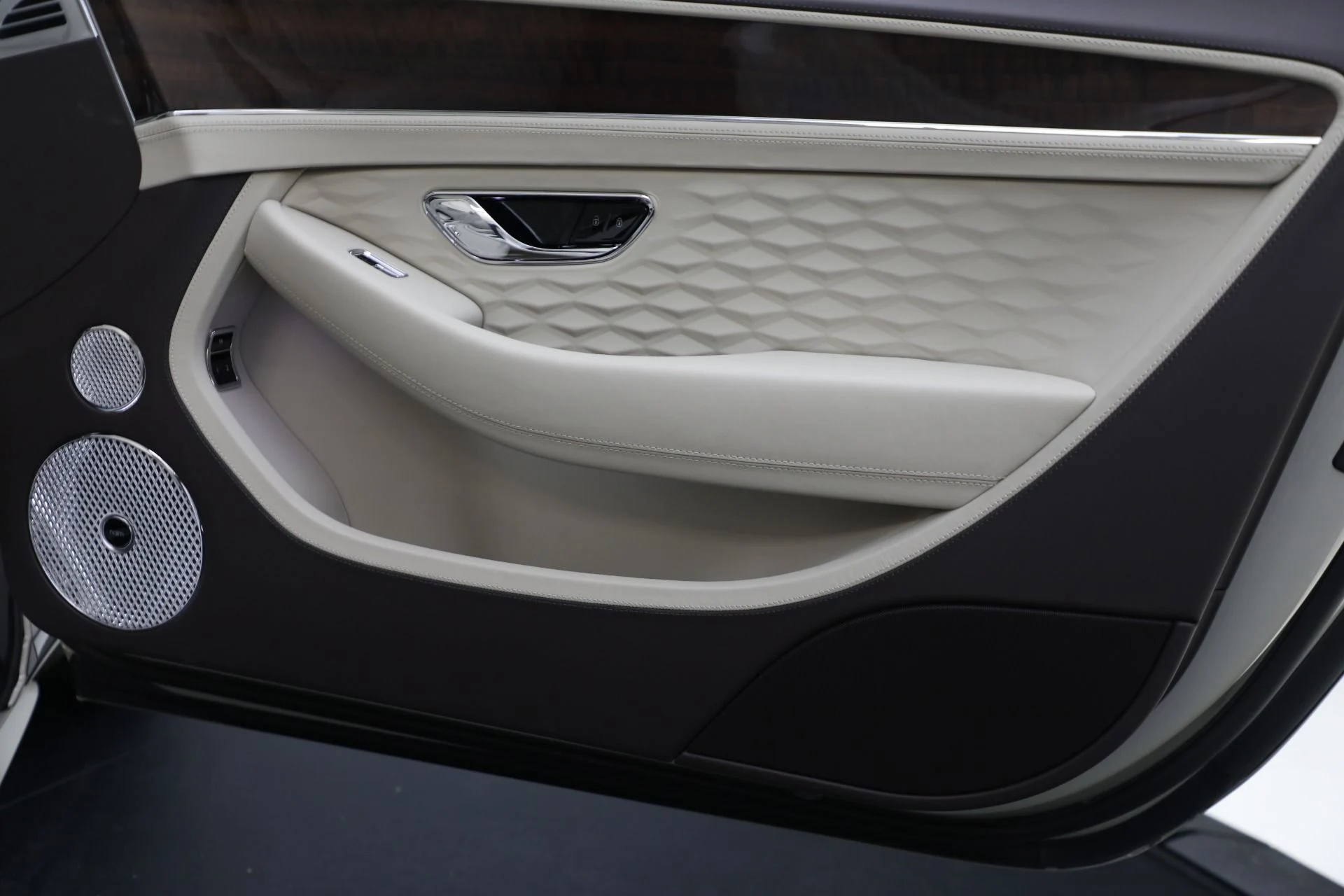 mph034_3601694848_New_2025_Bentley_Continental_GTC_Speed_840c1e50ac