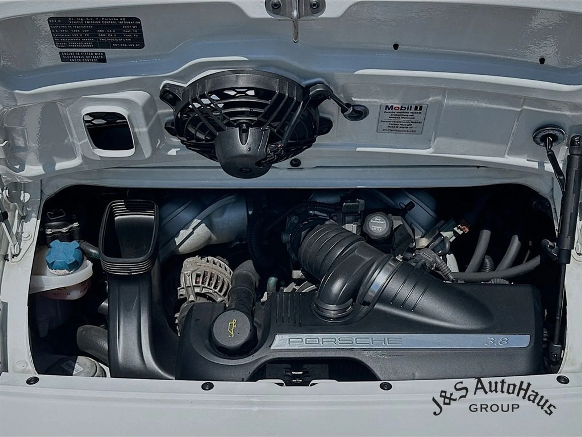 mph034_3604145497_091qk2hcc83cp4phaw3sixvkhtou_4da2729e9b