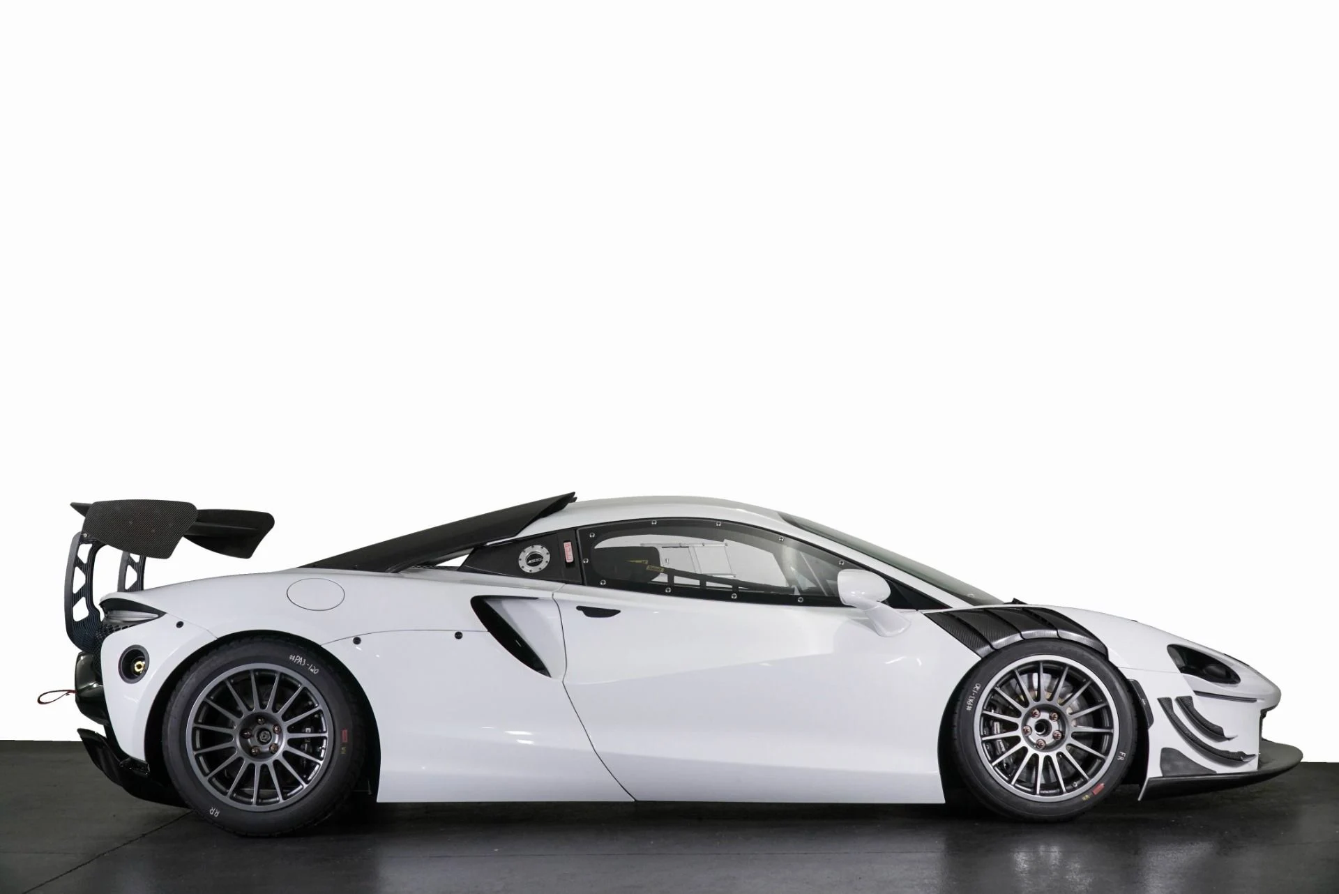 mph034_3613401299_Used_2023_Mc_Laren_Artura_Trophy_EVO_1775707442_ed93e49fc3