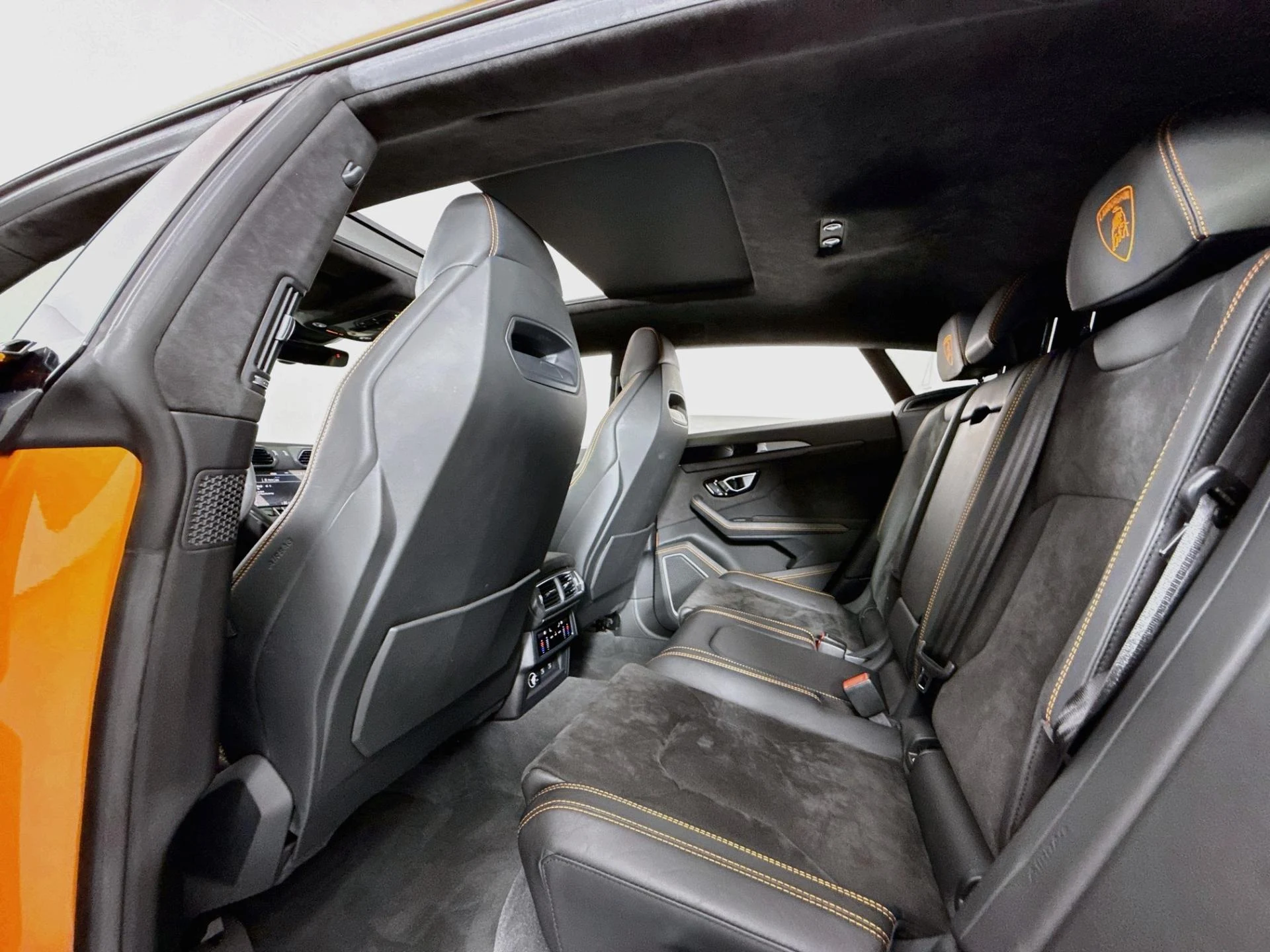 mph034_3625986389_Used_2022_Lamborghini_Urus_1790289776_9aa30b45e5