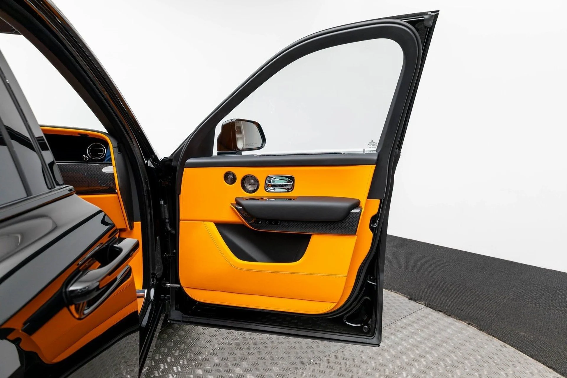 mph034_3634938912_35_582aa2f7ad