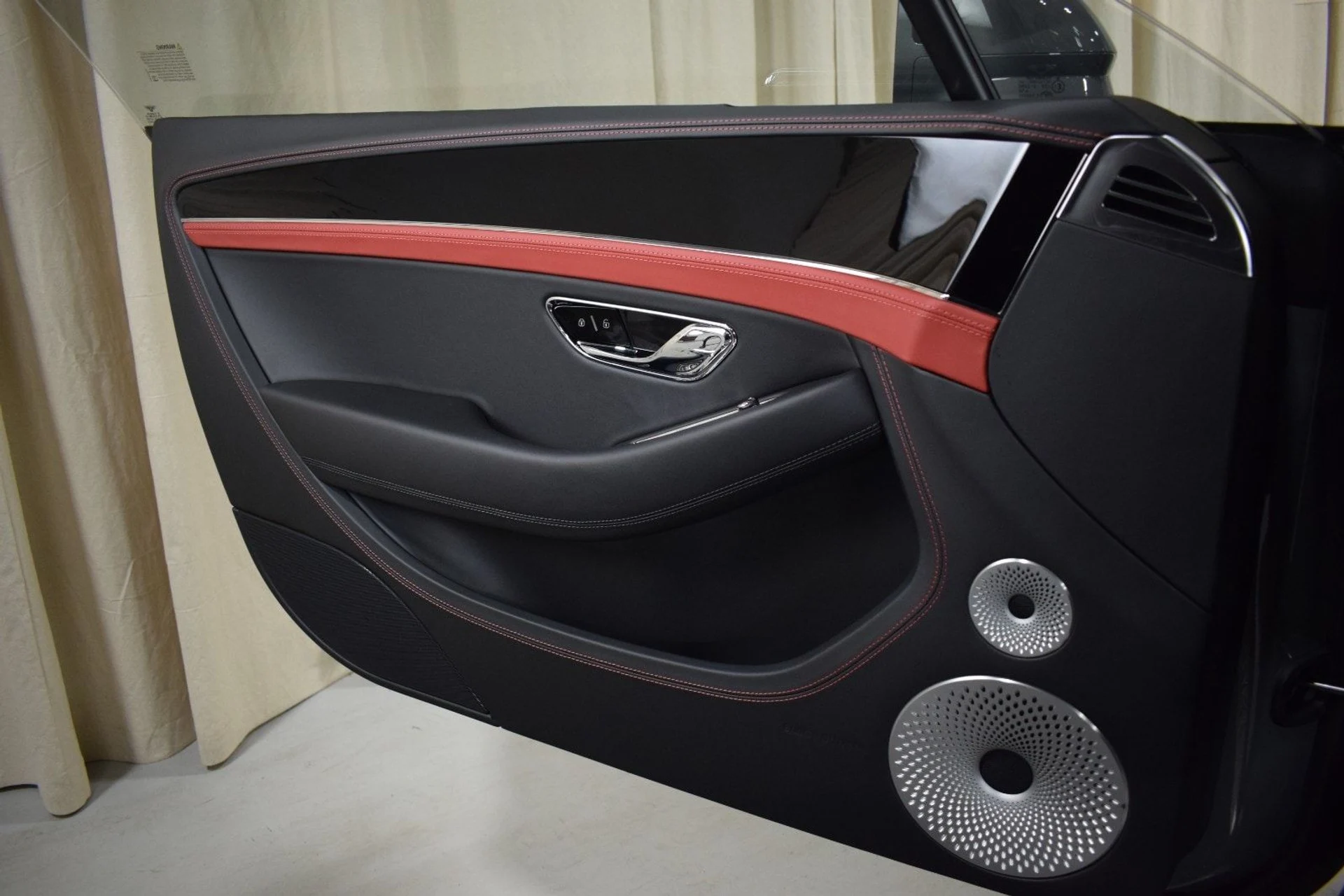 mph034_3637093645_7f6661516c6a778c1d915a0ced90ef80x_2f51d9f00c