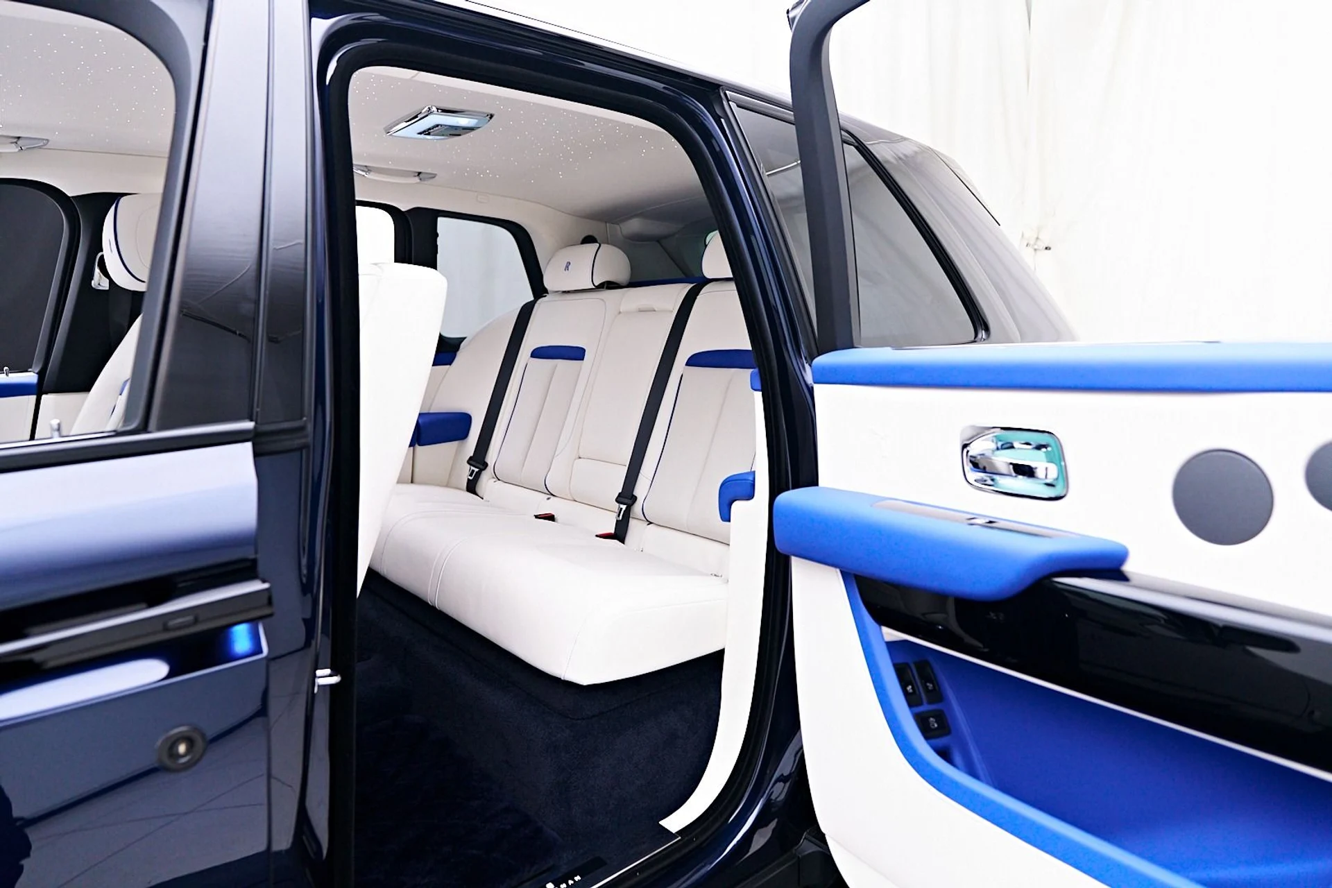 mph034_364484003_Used_2023_Rolls_Royce_Cullinan_Base_1745954360_cccfb72b38