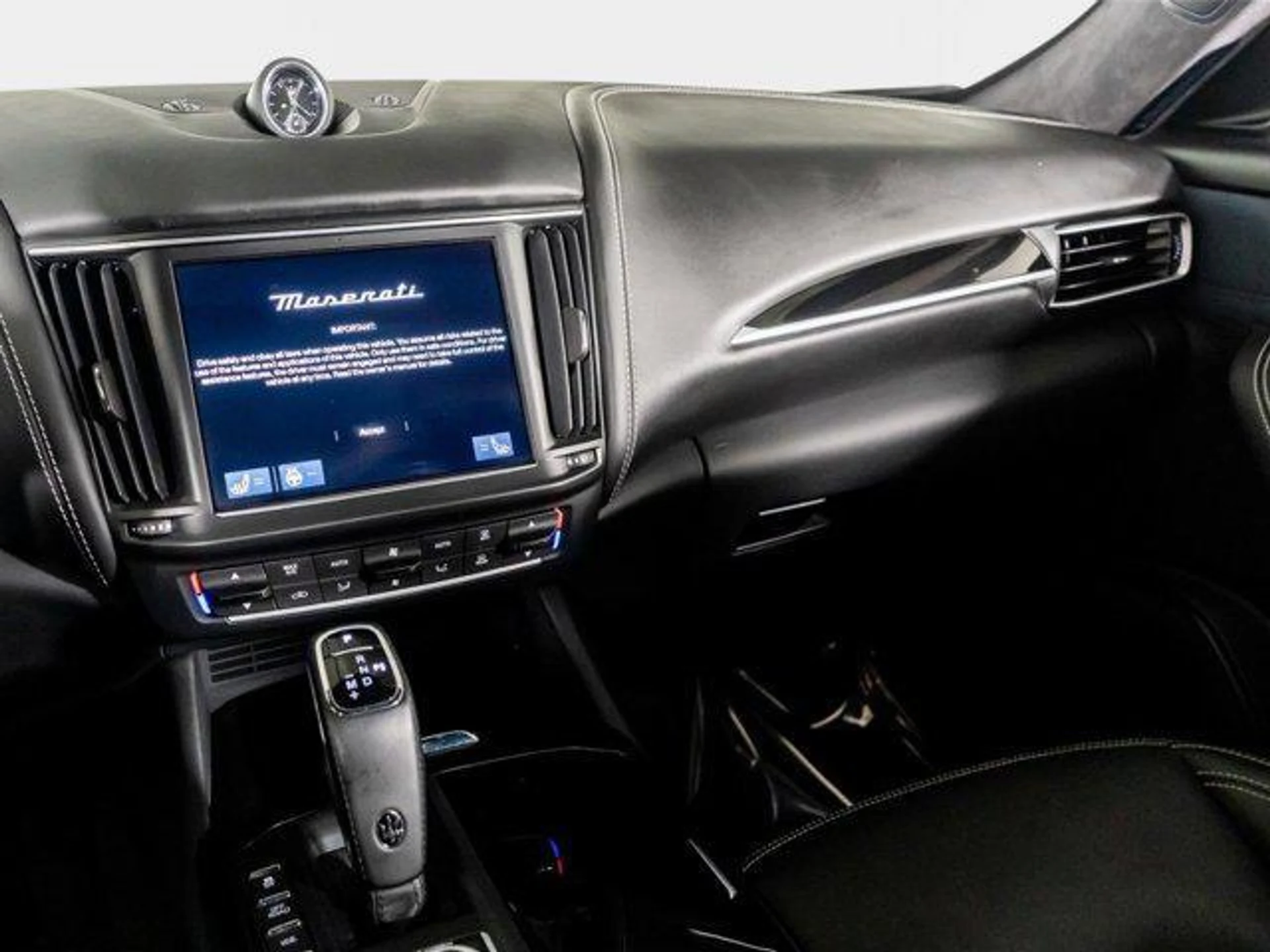 mph034_3648125260_OUJ_5pfzm6j5_Eog_YW_5_Dt_CJ_5k_E_Xkk_9121f60701