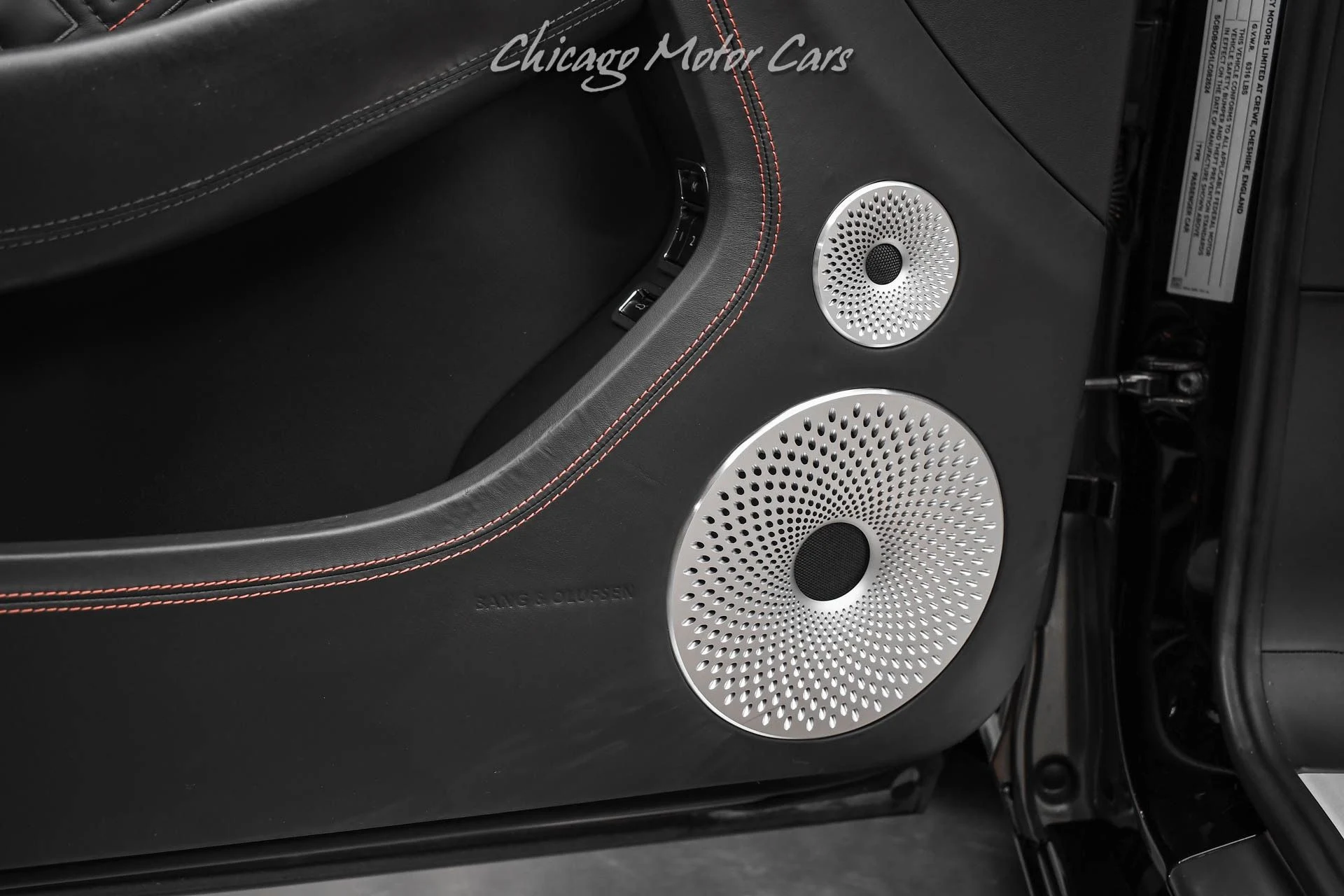 mph034_3653402744_10976_p35_l_601b0ea18b