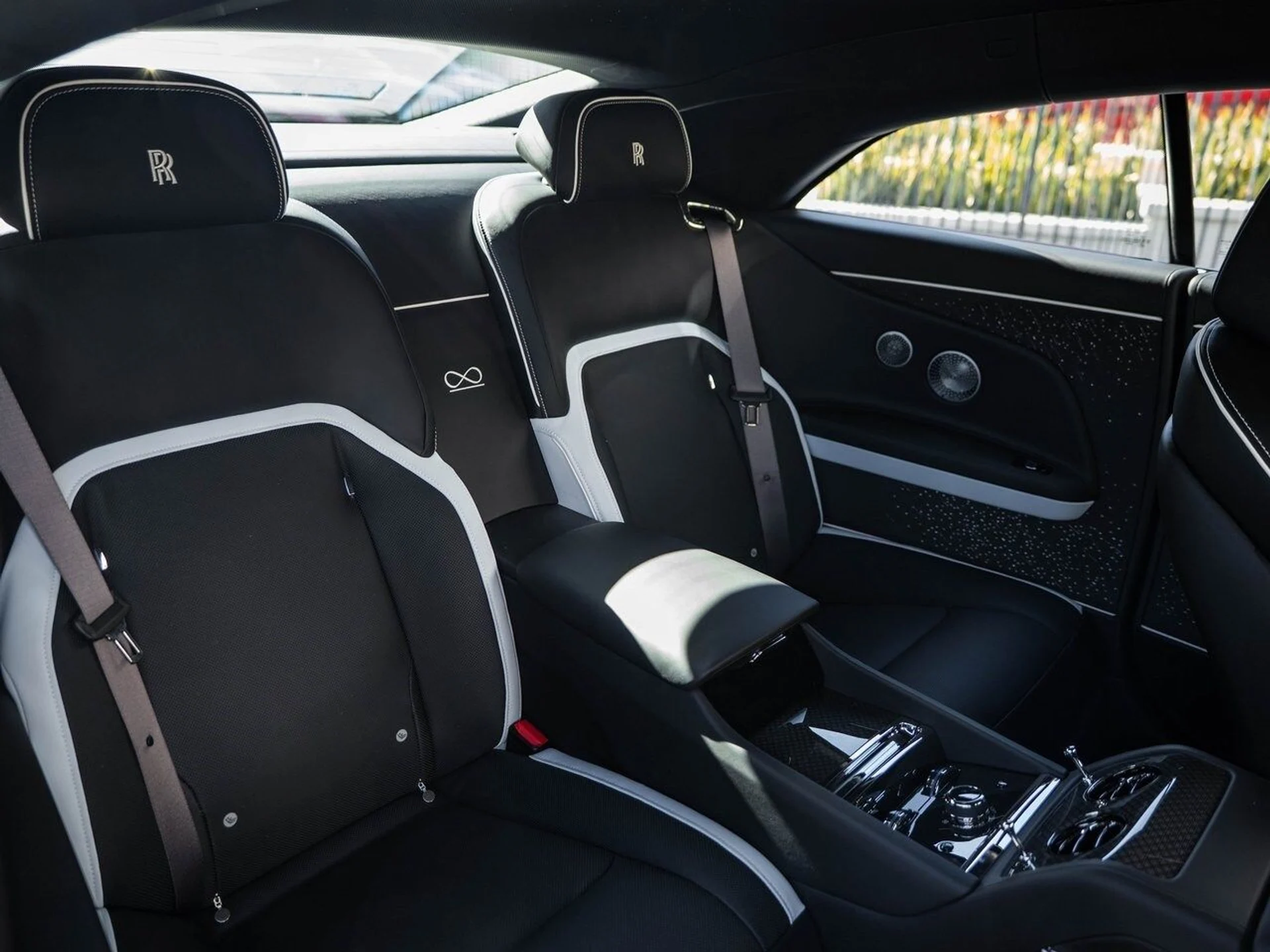 mph034_3669498343_4e26c4bddc1dde3f81adbd1f9666e29ex_6926c5ce38