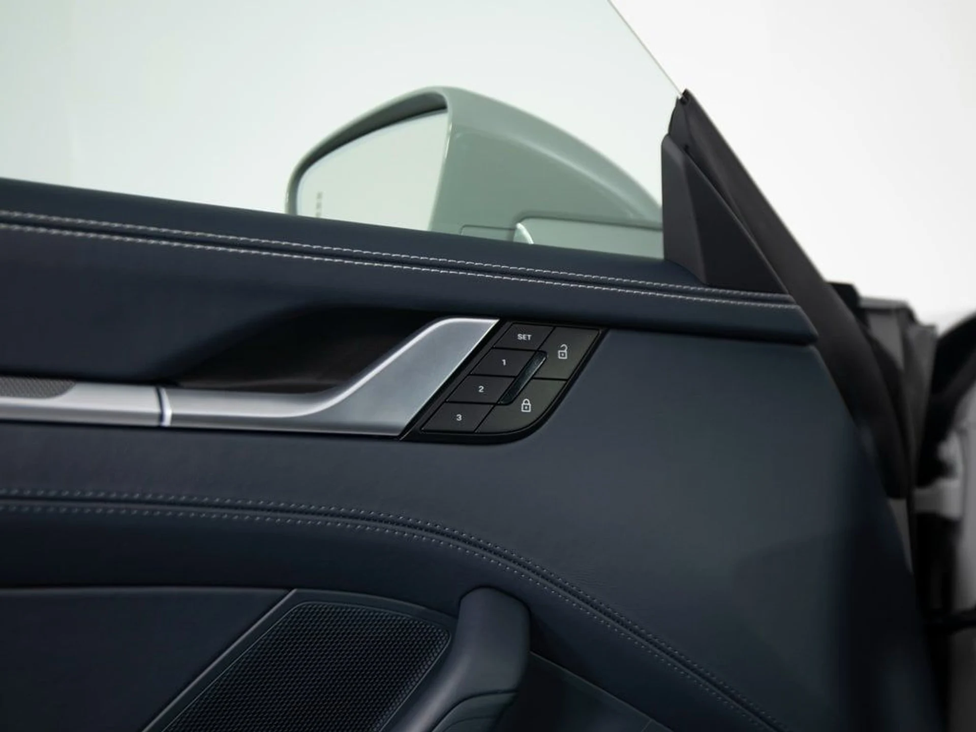 mph034_3673985016_badfeddf427c28d8be44334d5f1a2c2ax_691f1b8909