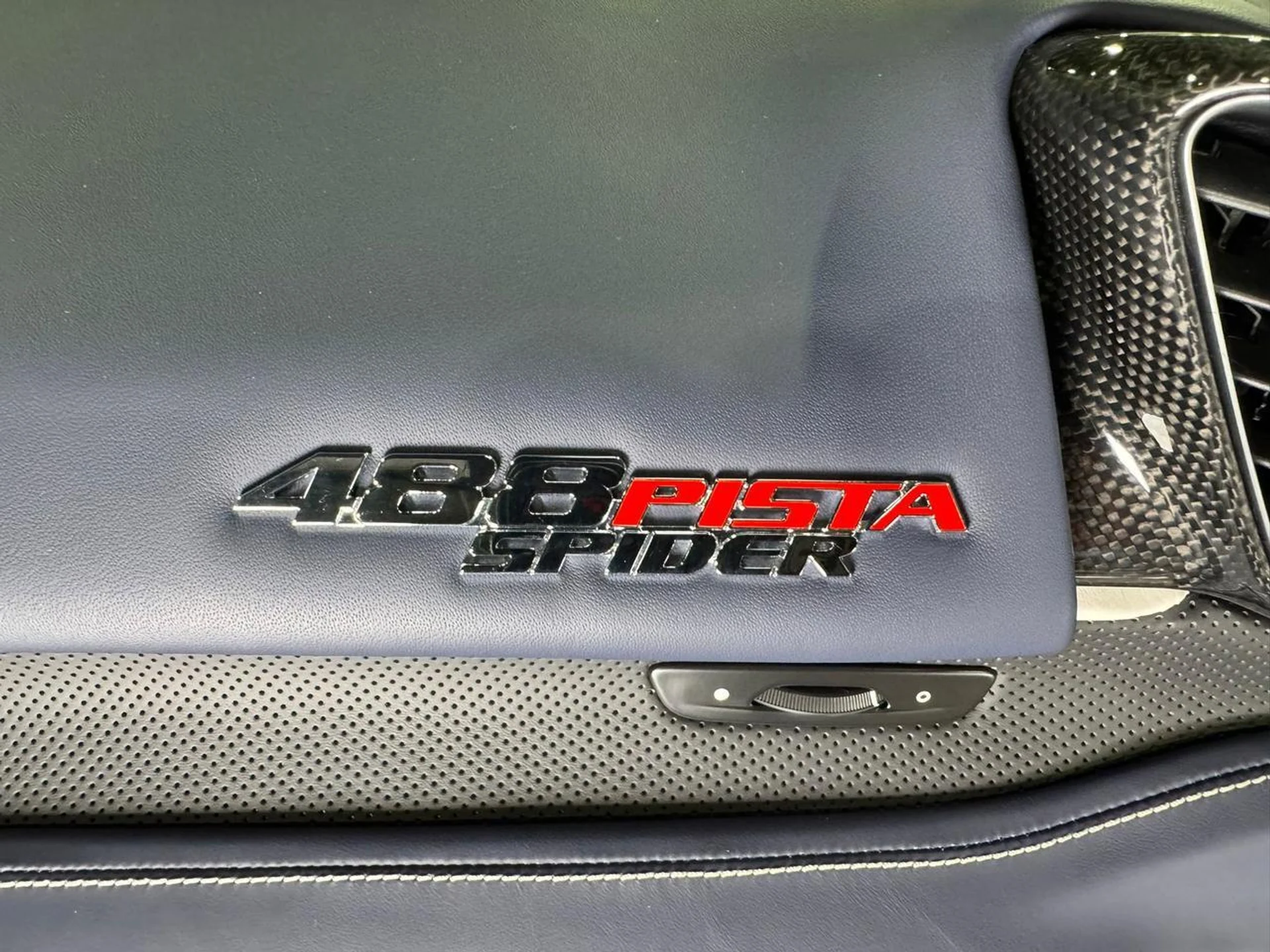 mph034_3674943670_44a960183956dd54796dcaff11ce8879_f364c7d347