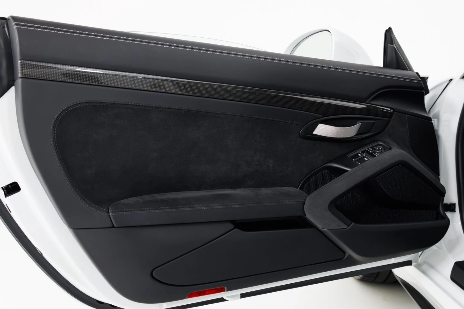 mph034_3675451074_Used_2016_Porsche_911_GT_3_RS_1775150684_01fffa8900