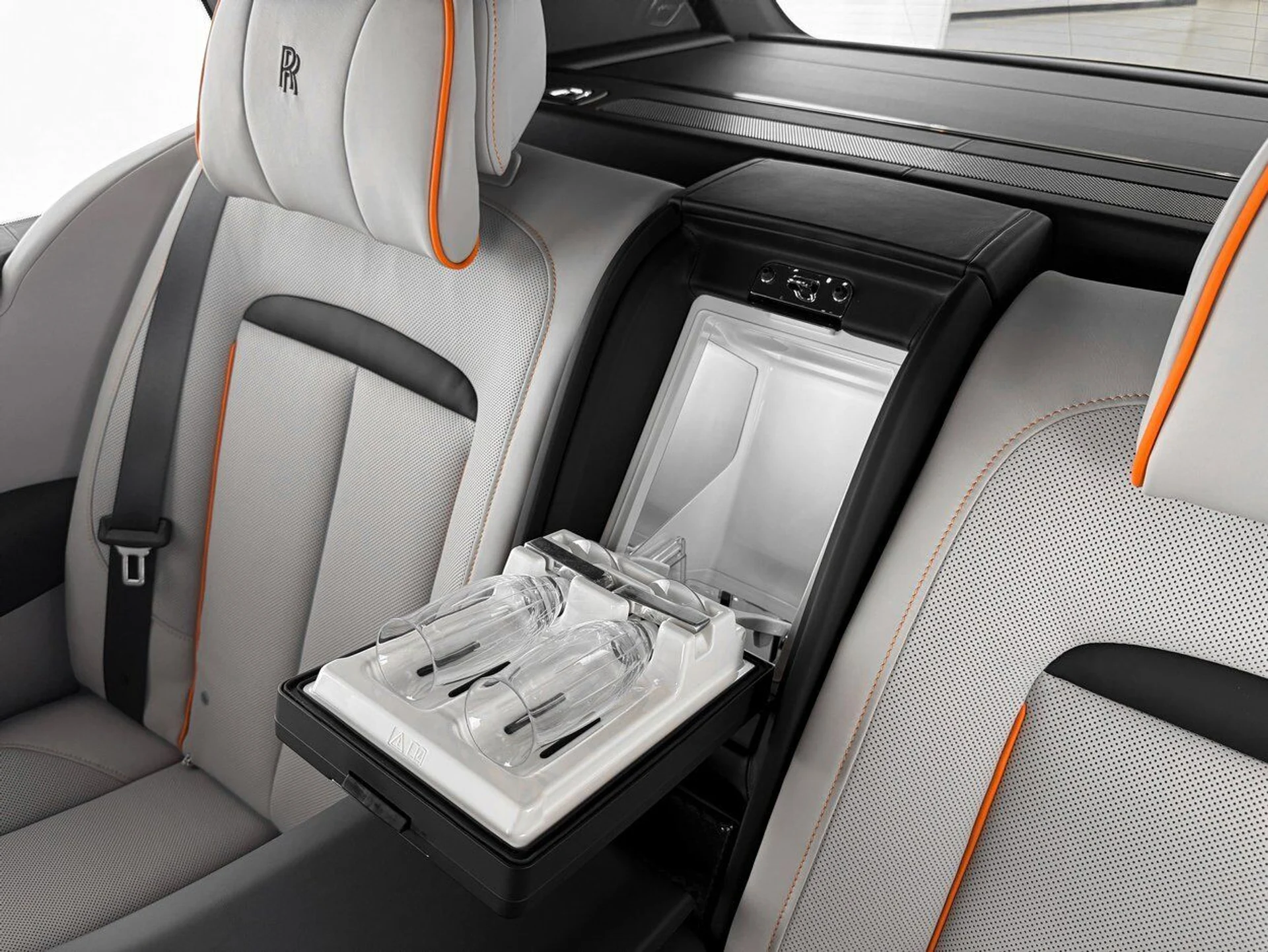 mph034_3684305152_0d80fba94a9bd546ca237105c28d0695_0a267bbeff