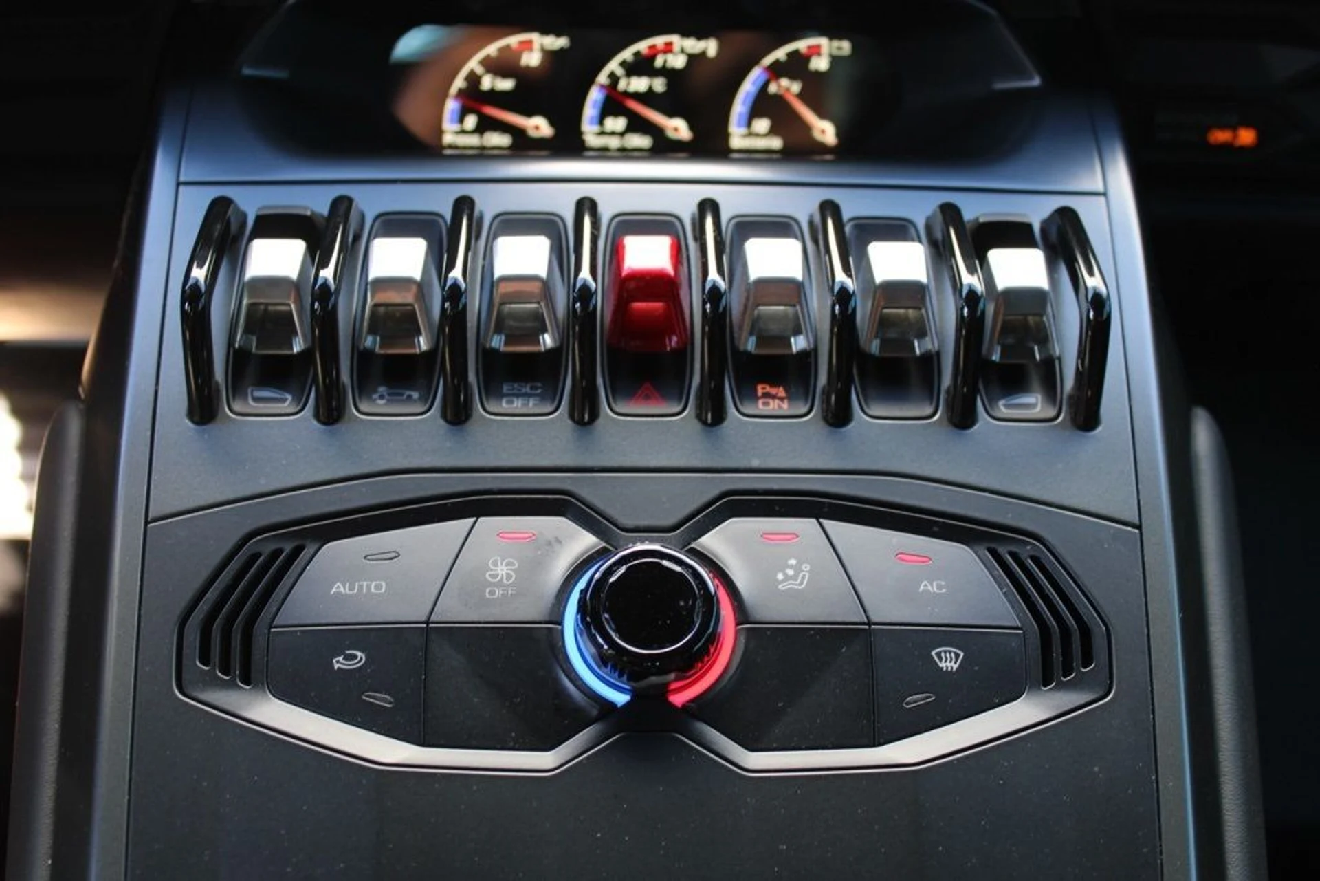 mph034_3699935900_79ad8b283e62a0d3739f4281b016f394_8f747a50e6