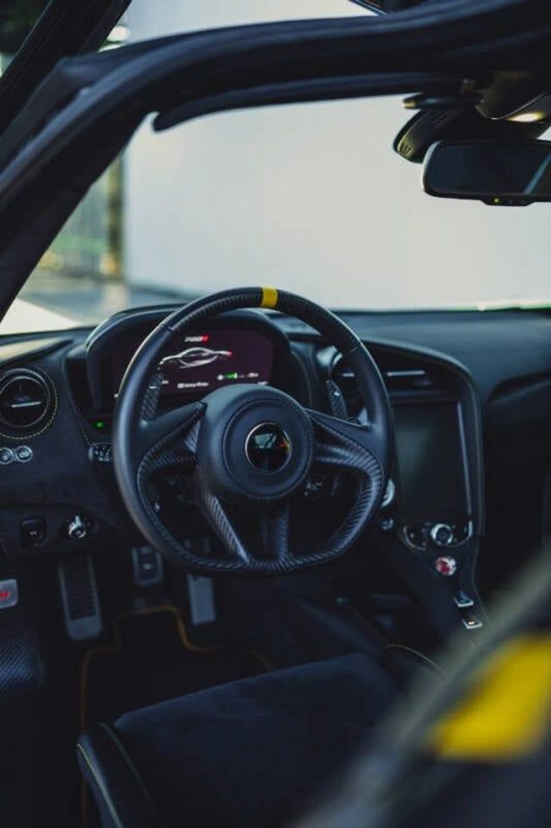 mph034_3701178816_2018_mclaren_720s_performance_2dr_coupe_5bc7437144