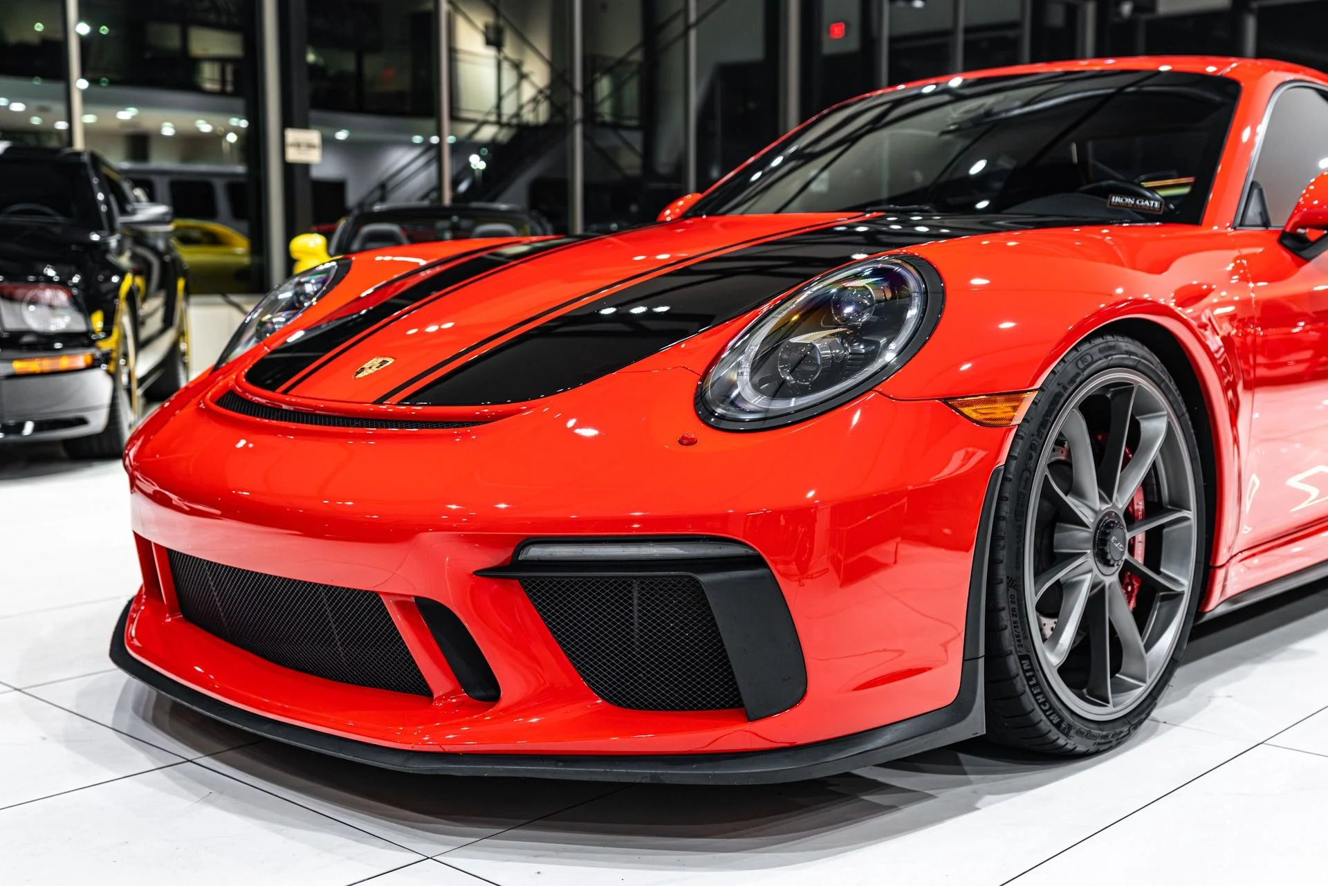 mph034_3702360967_13130_p35_l_f40183142a